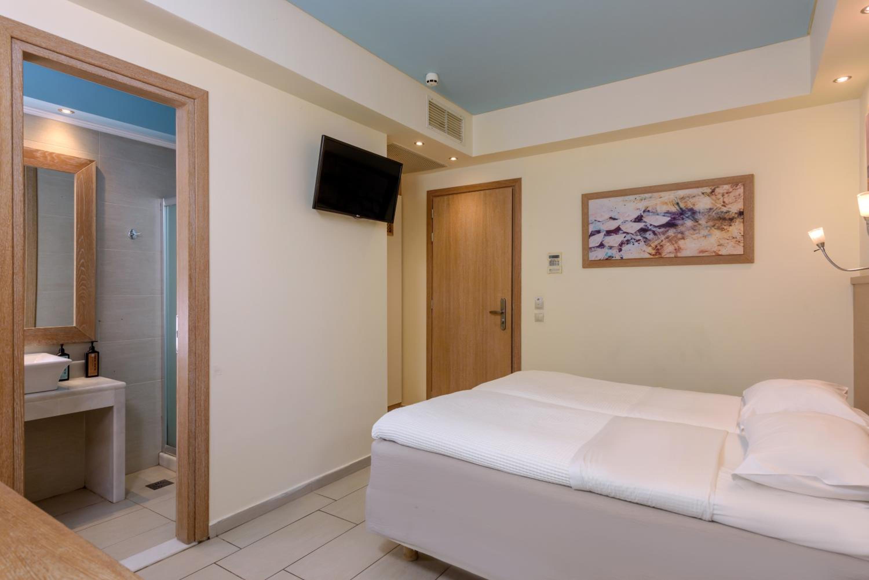 Single Room photo 1