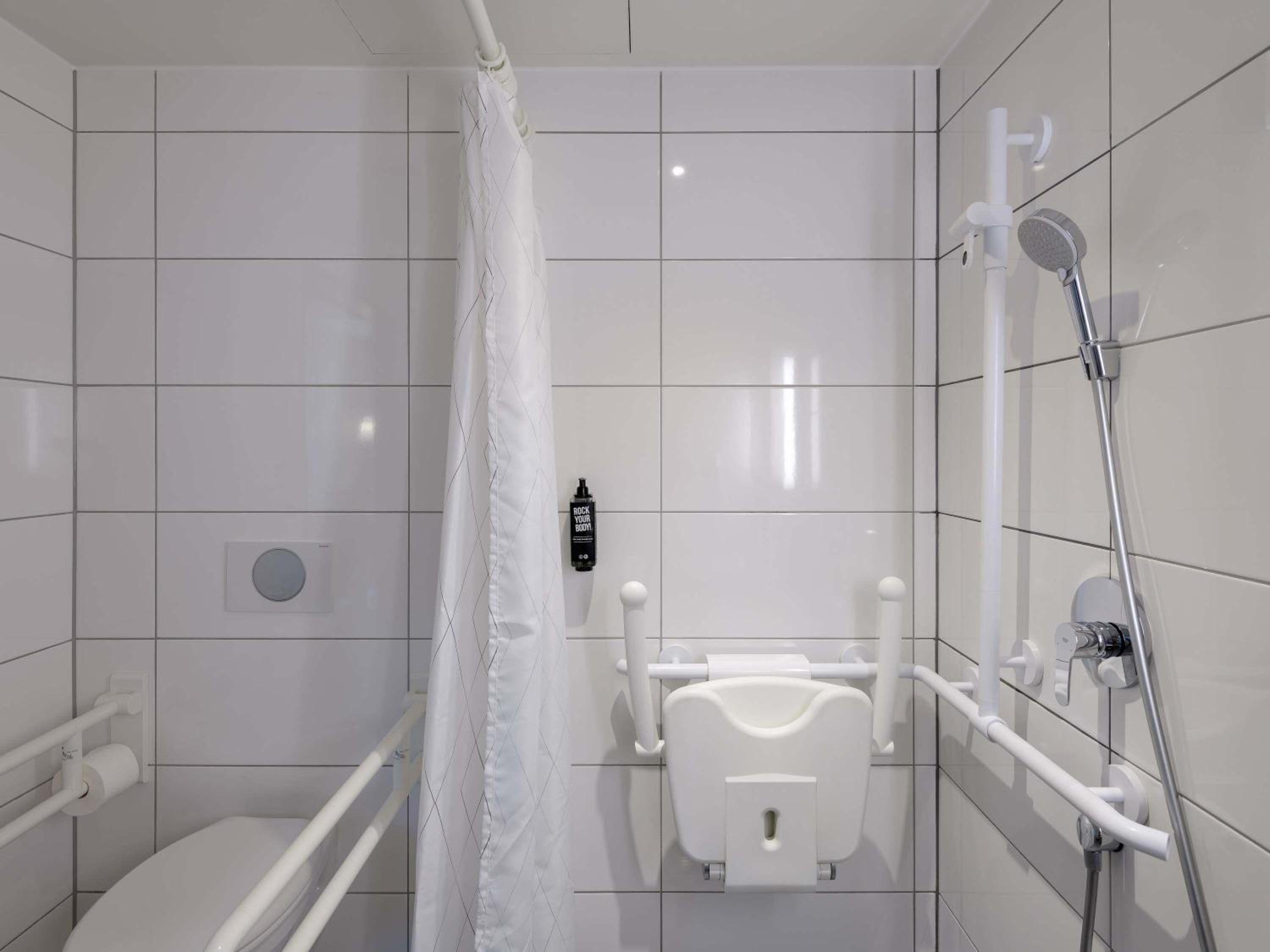 Double Room - Disability Access - Photo 1