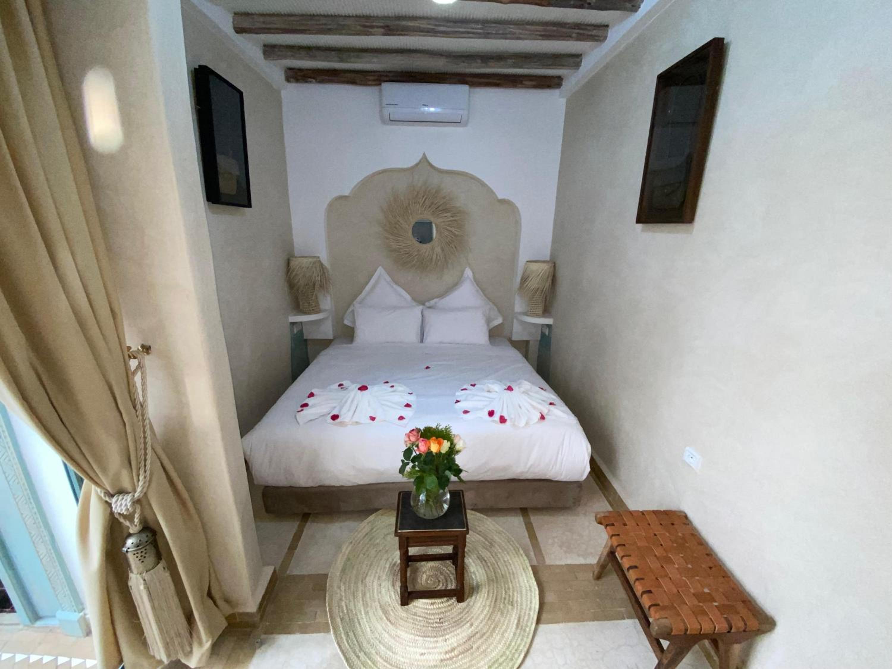 Double or Twin Room - Photo 3