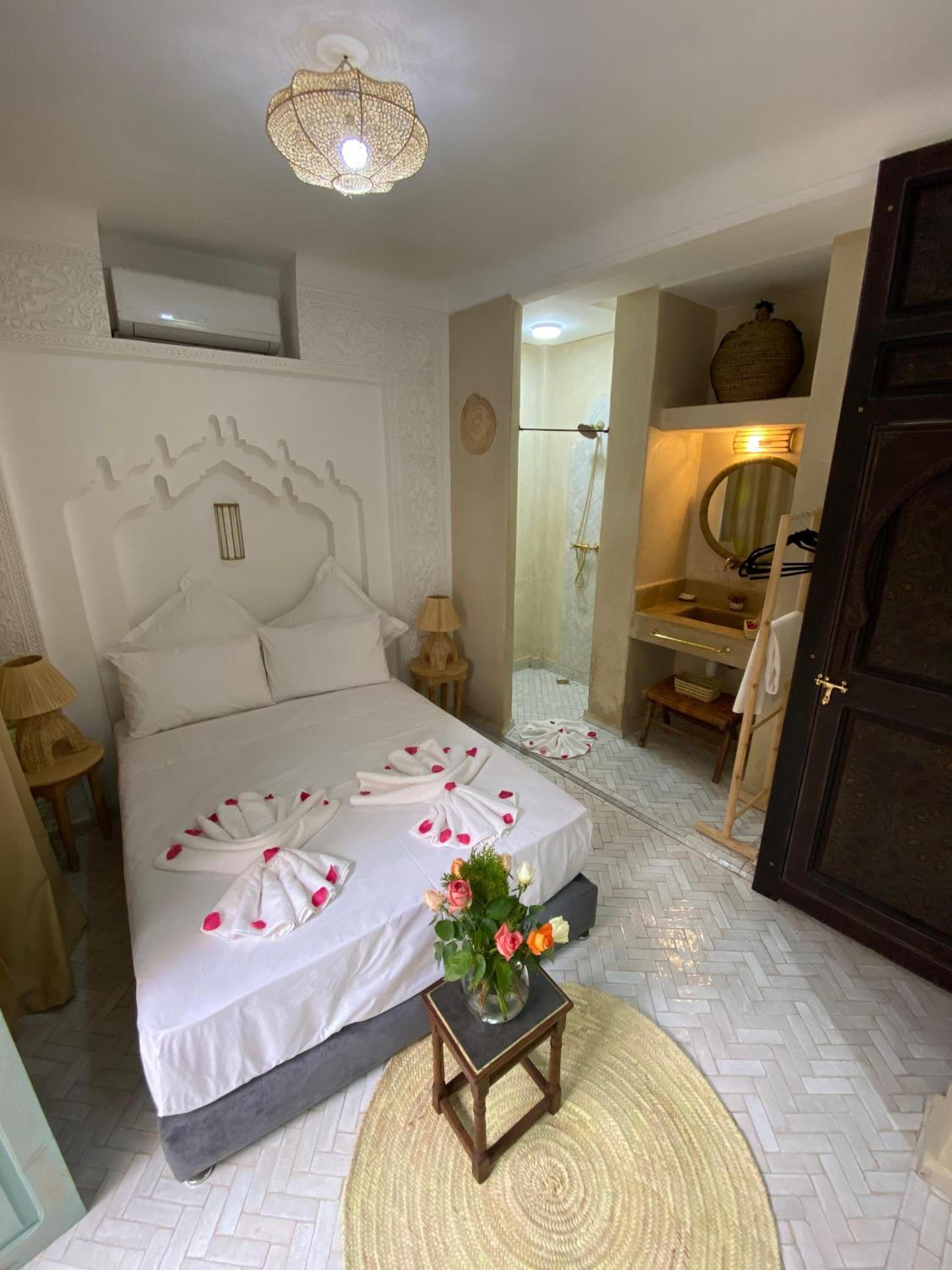 Double Room - Photo 2