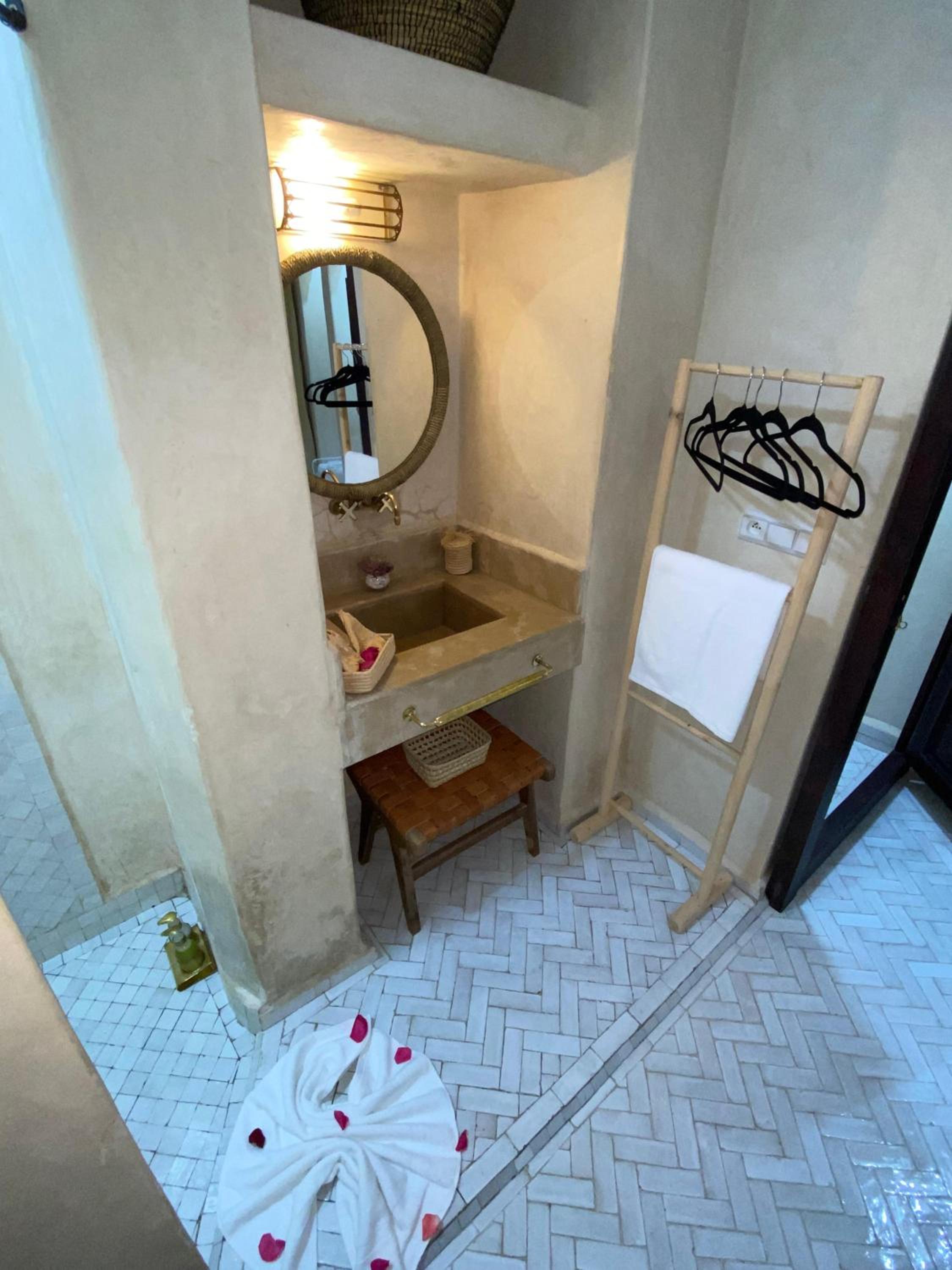 Double Room - Photo 3