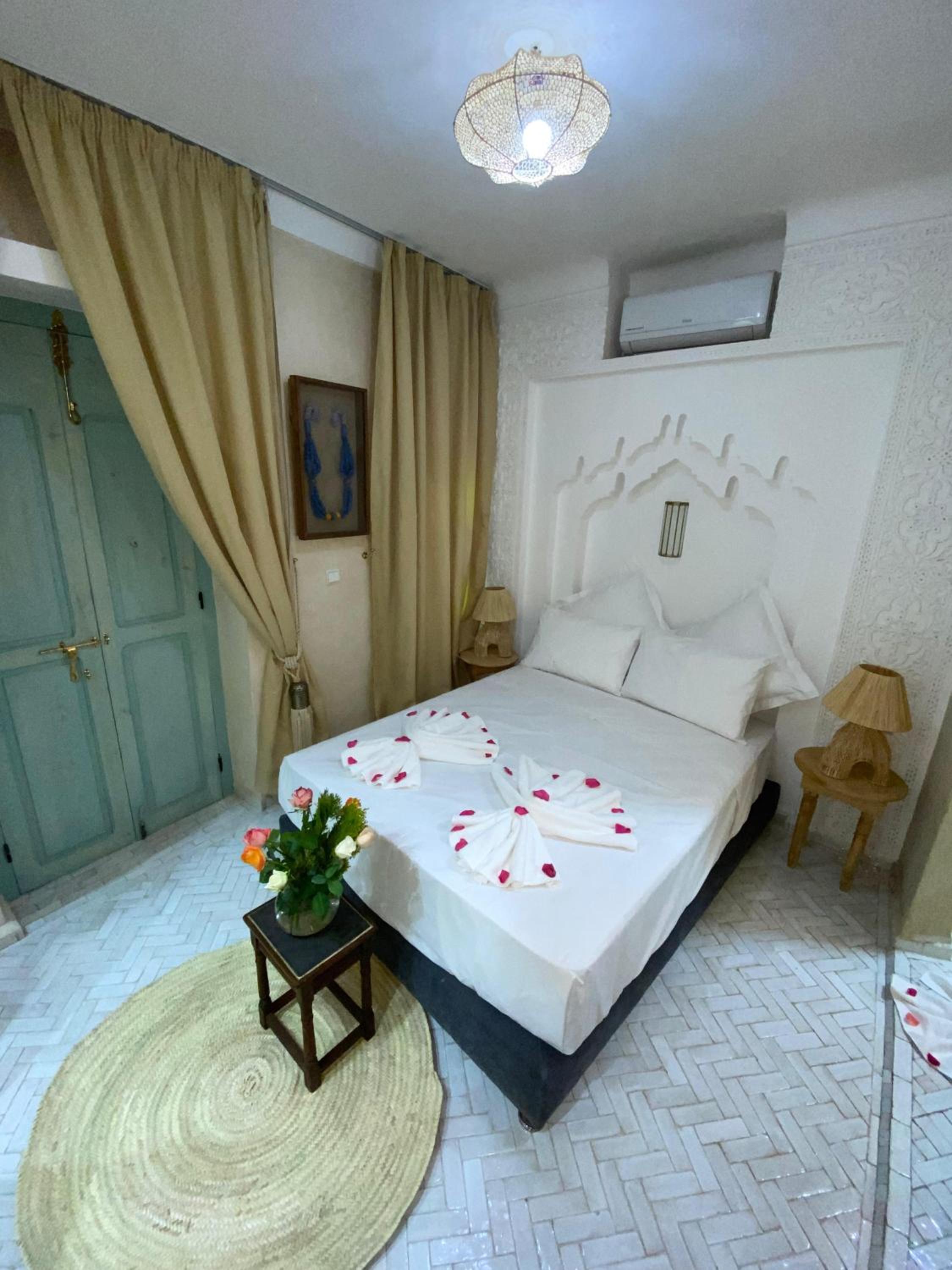 Double Room - Photo 6