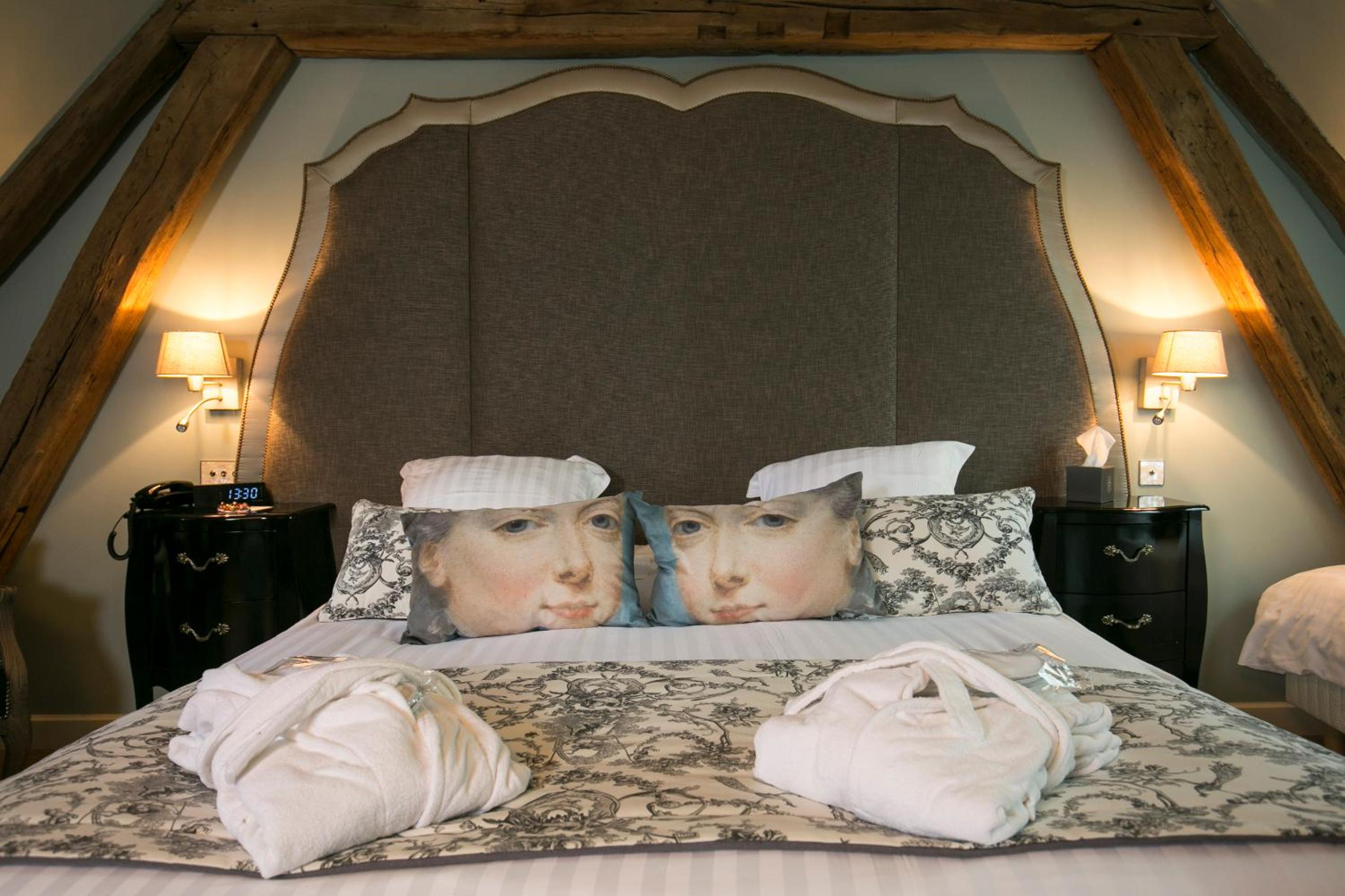 Prestige King Room - Photo 11