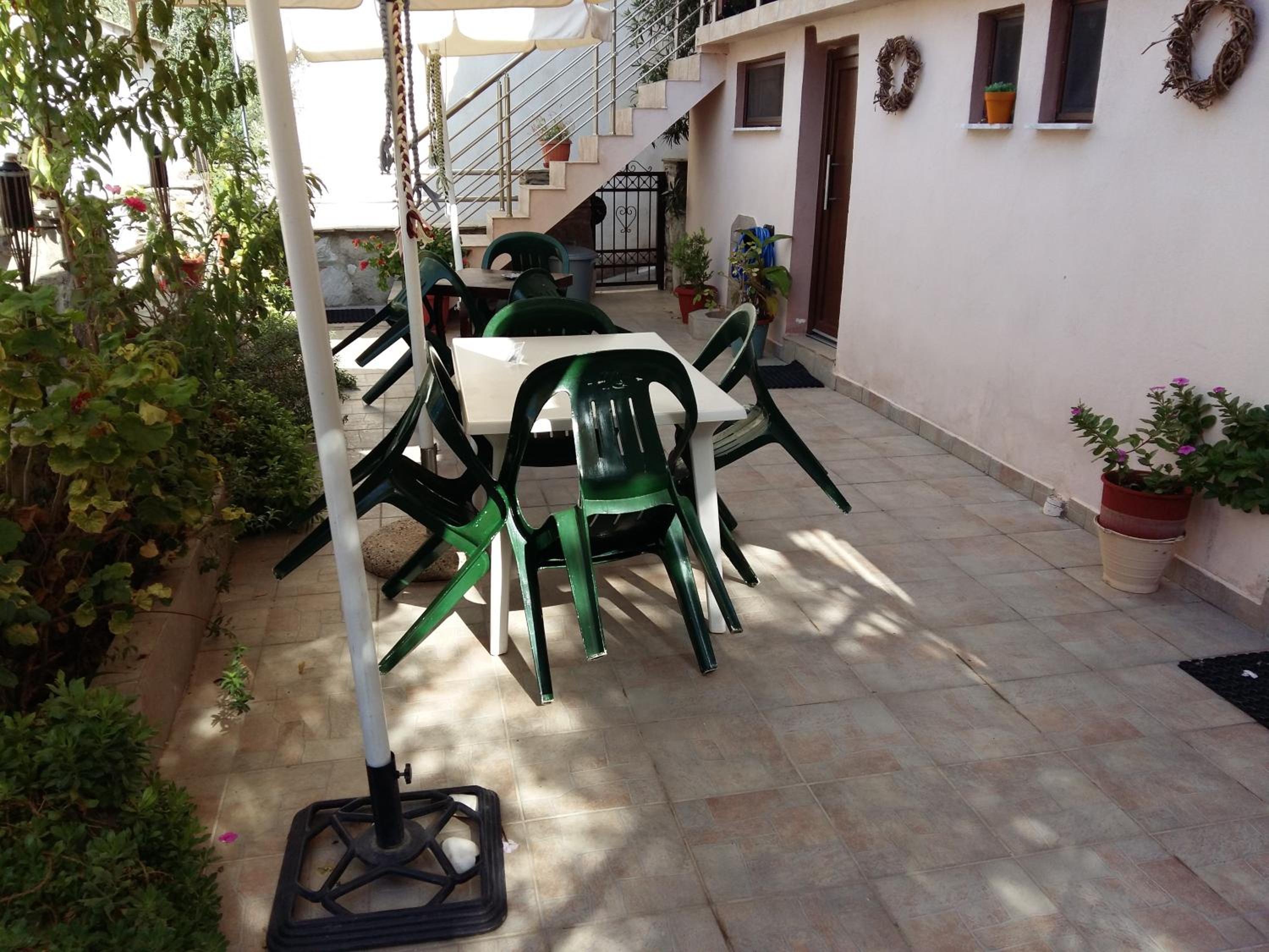 Apartment with Garden View photo 3