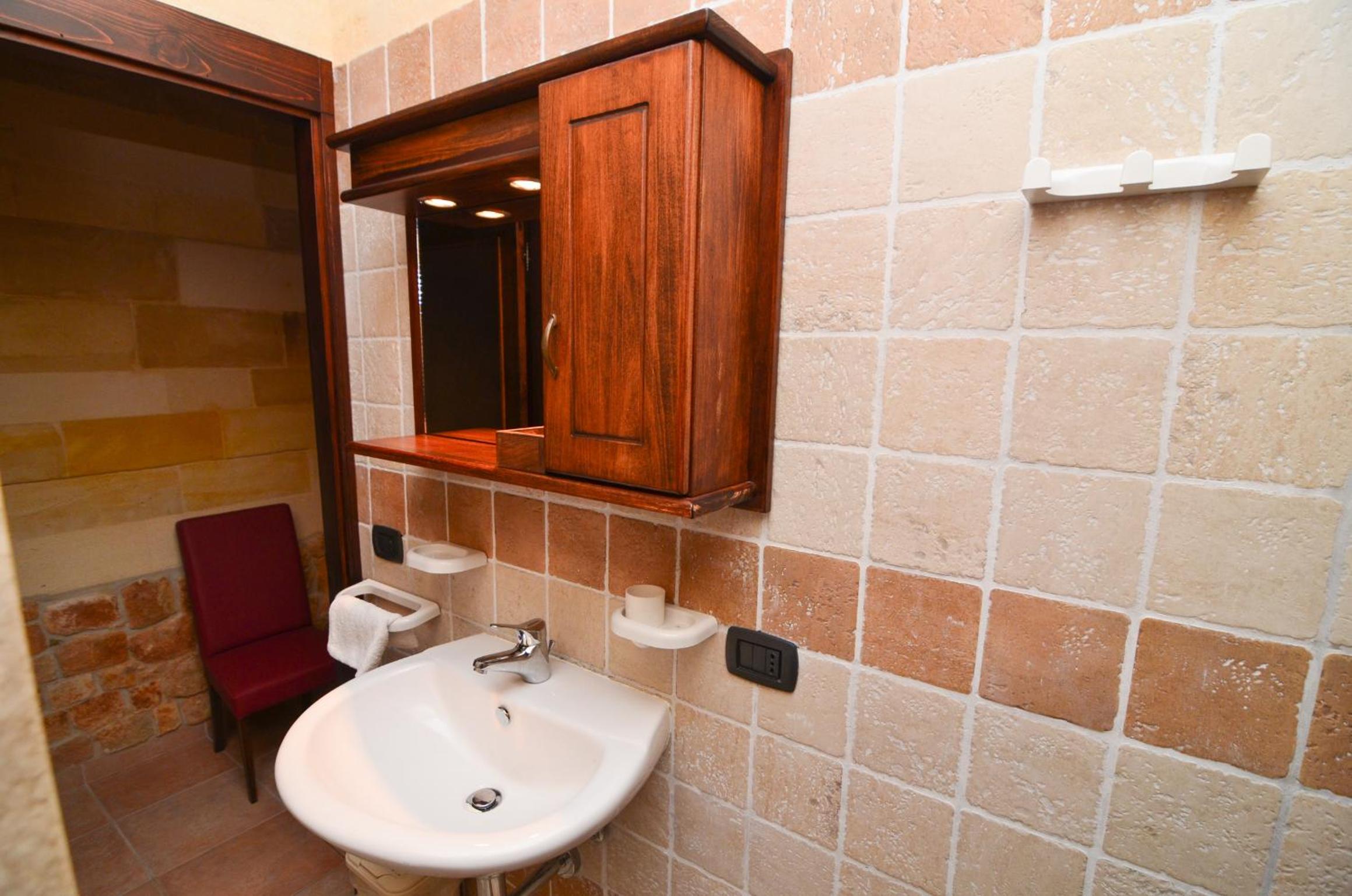 Standard Double Room photo 3