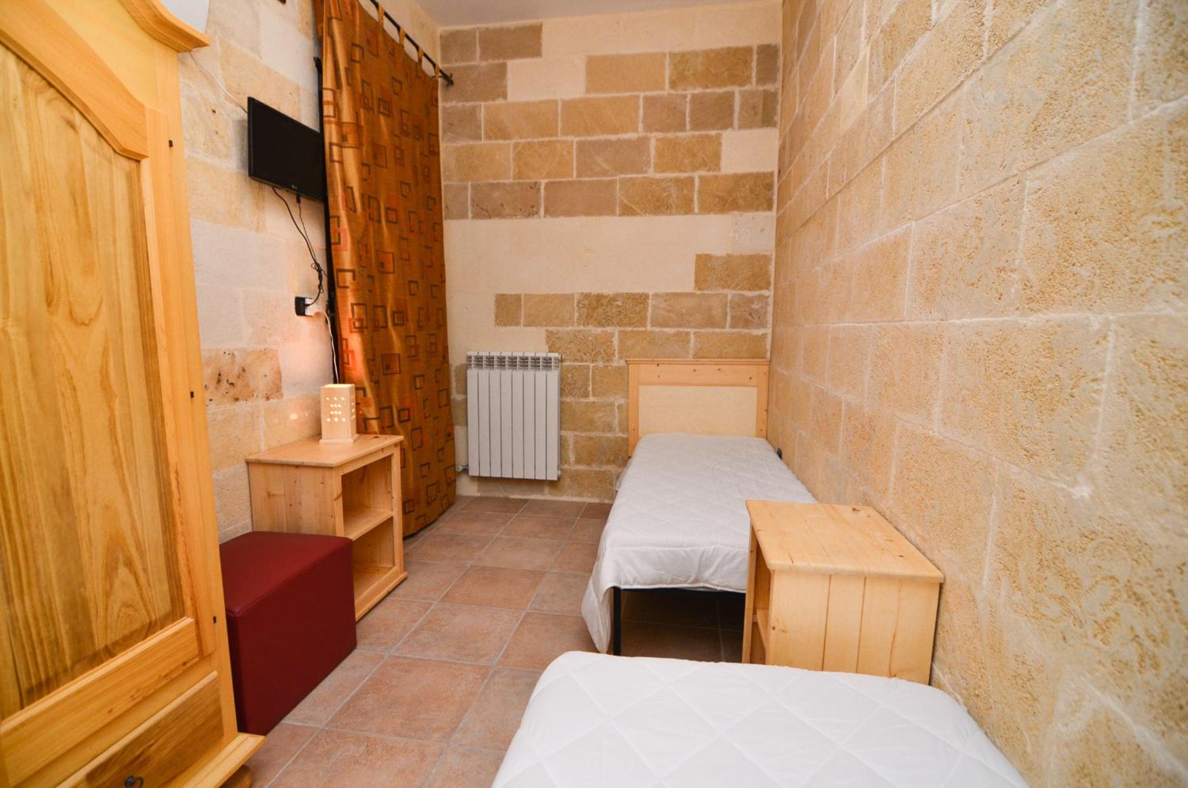 Double Or Twin Room With Private External Bathroom photo 1