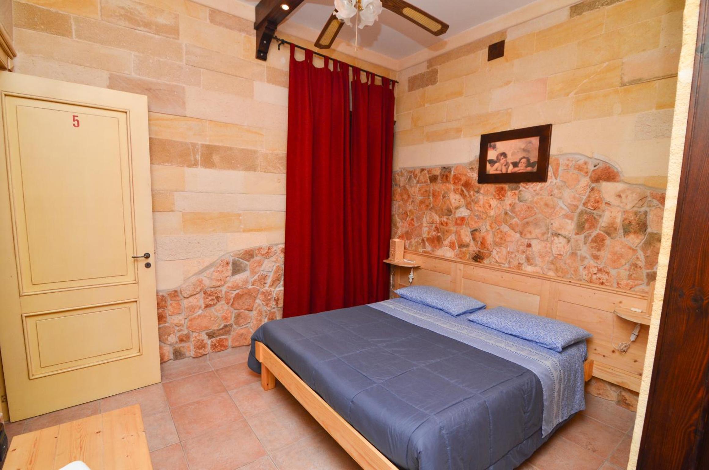 Standard Double Room photo 1