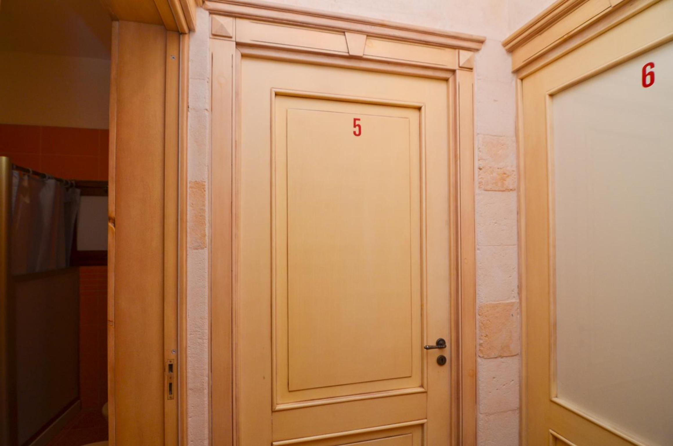 Triple Room With Private External Bathroom photo 2