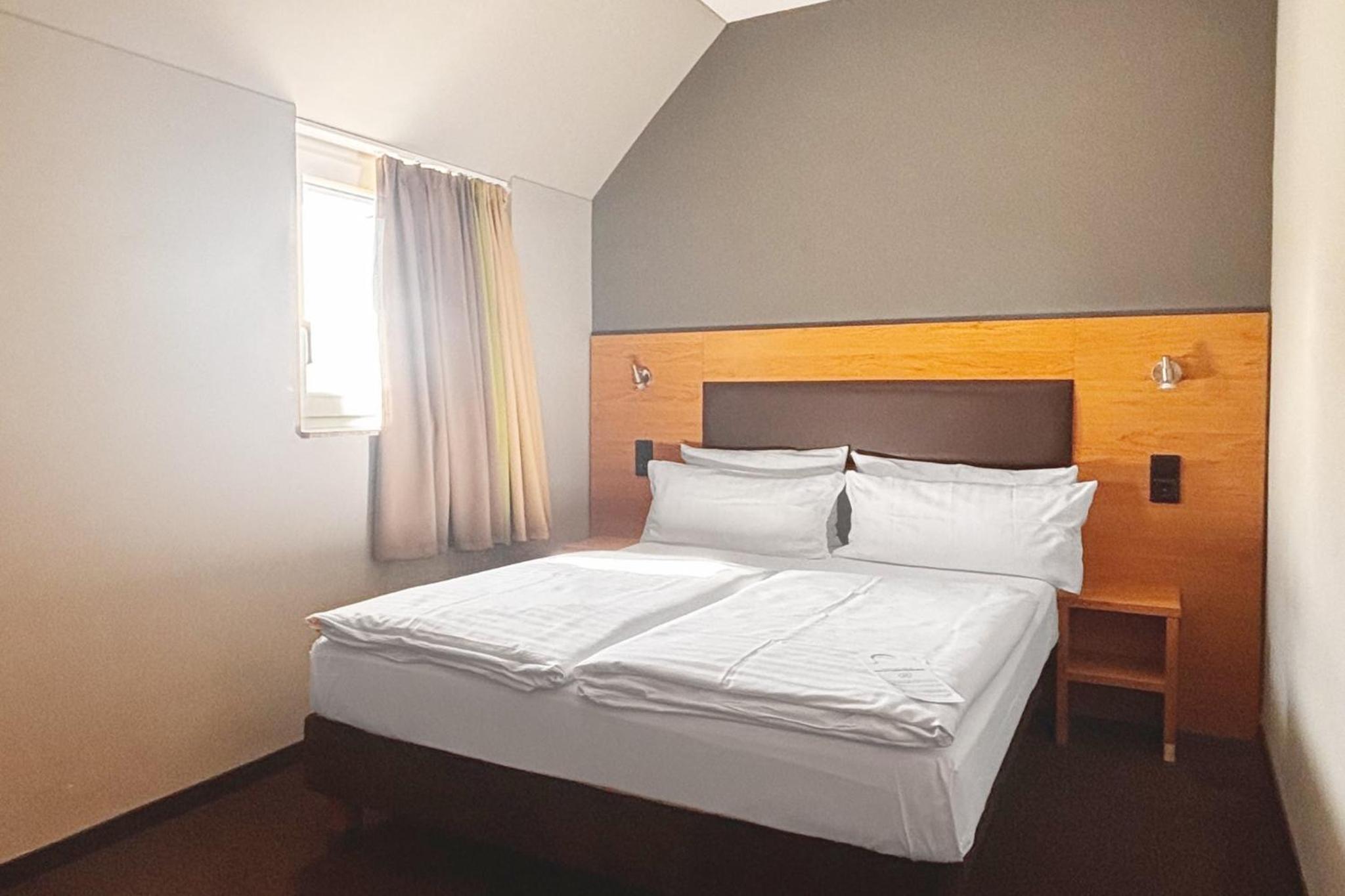 Standard Room with Two Single Beds