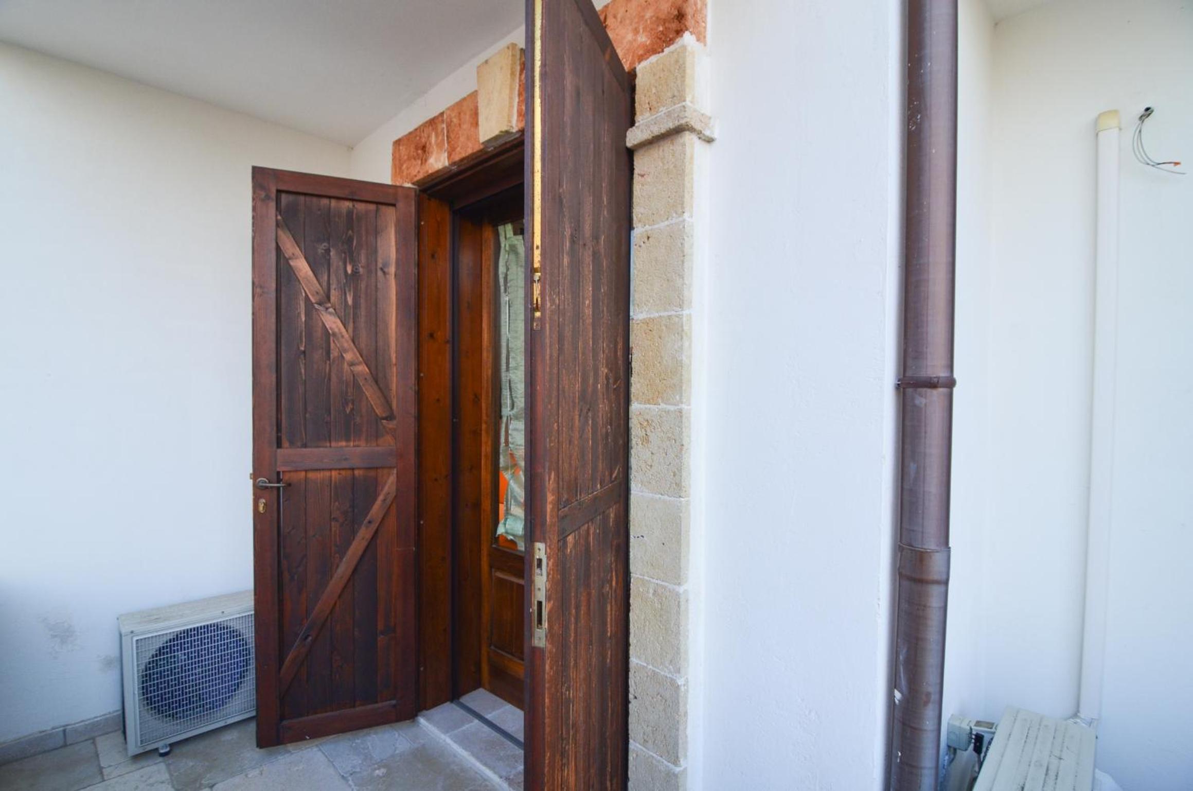 Triple Room With Private External Bathroom photo 3