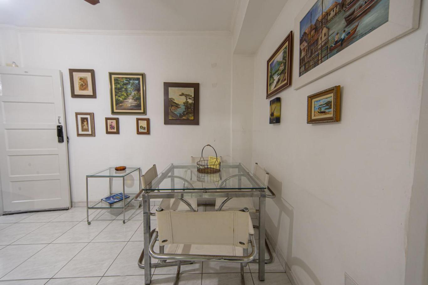 Apartment photo 2