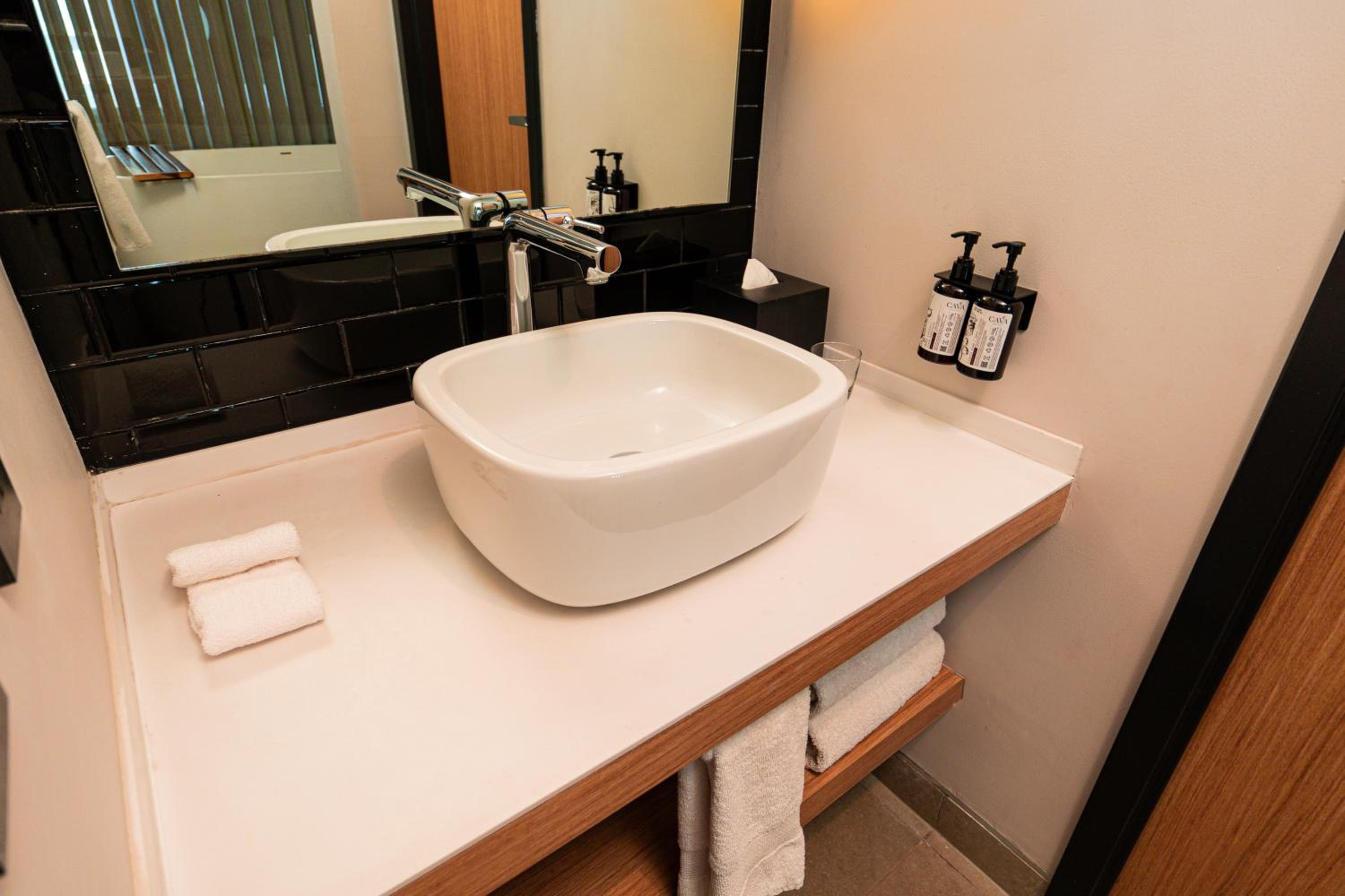 Standard Double Room with Two Double Beds and City View