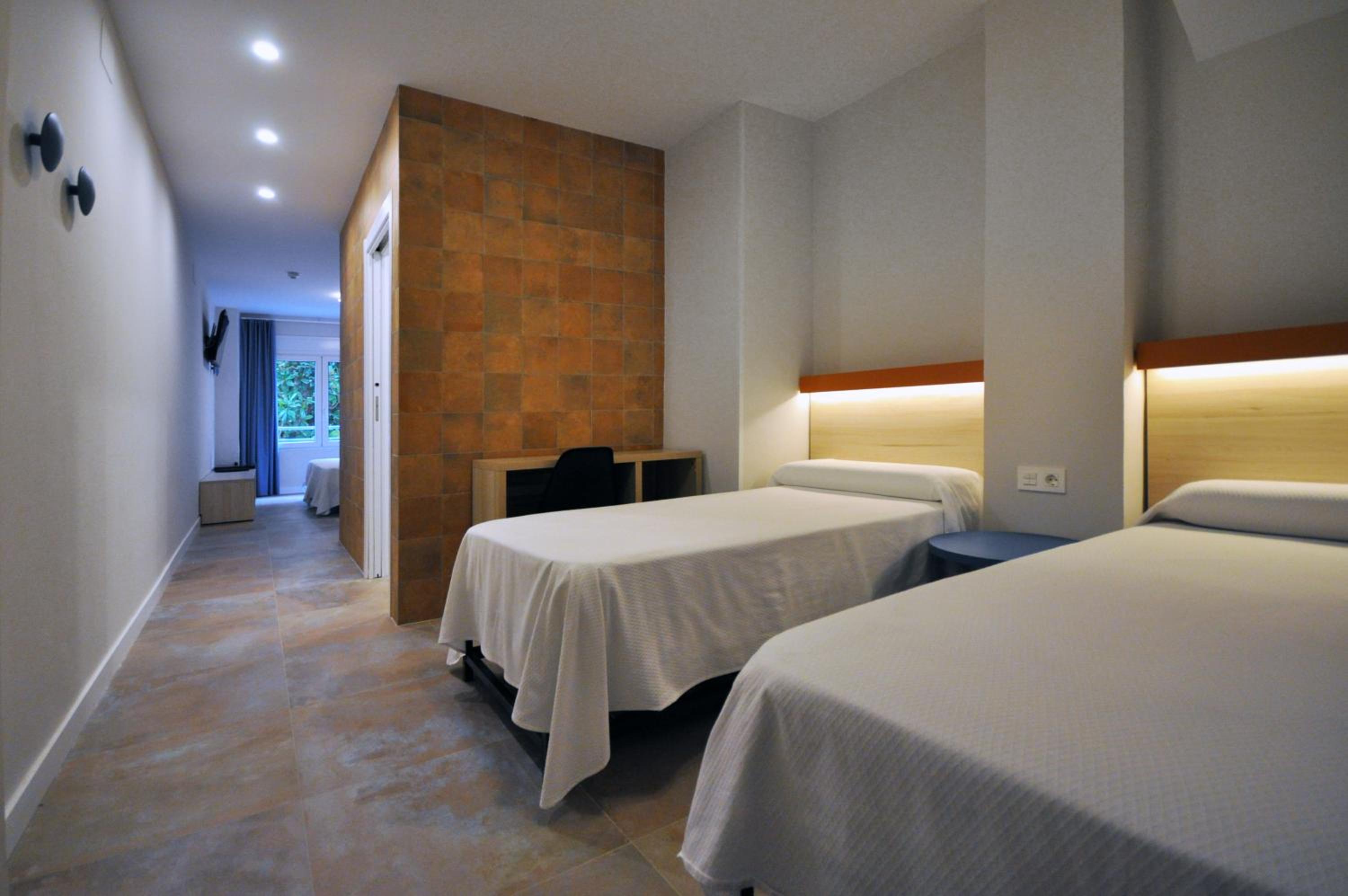 Standard Quadruple Room photo 2