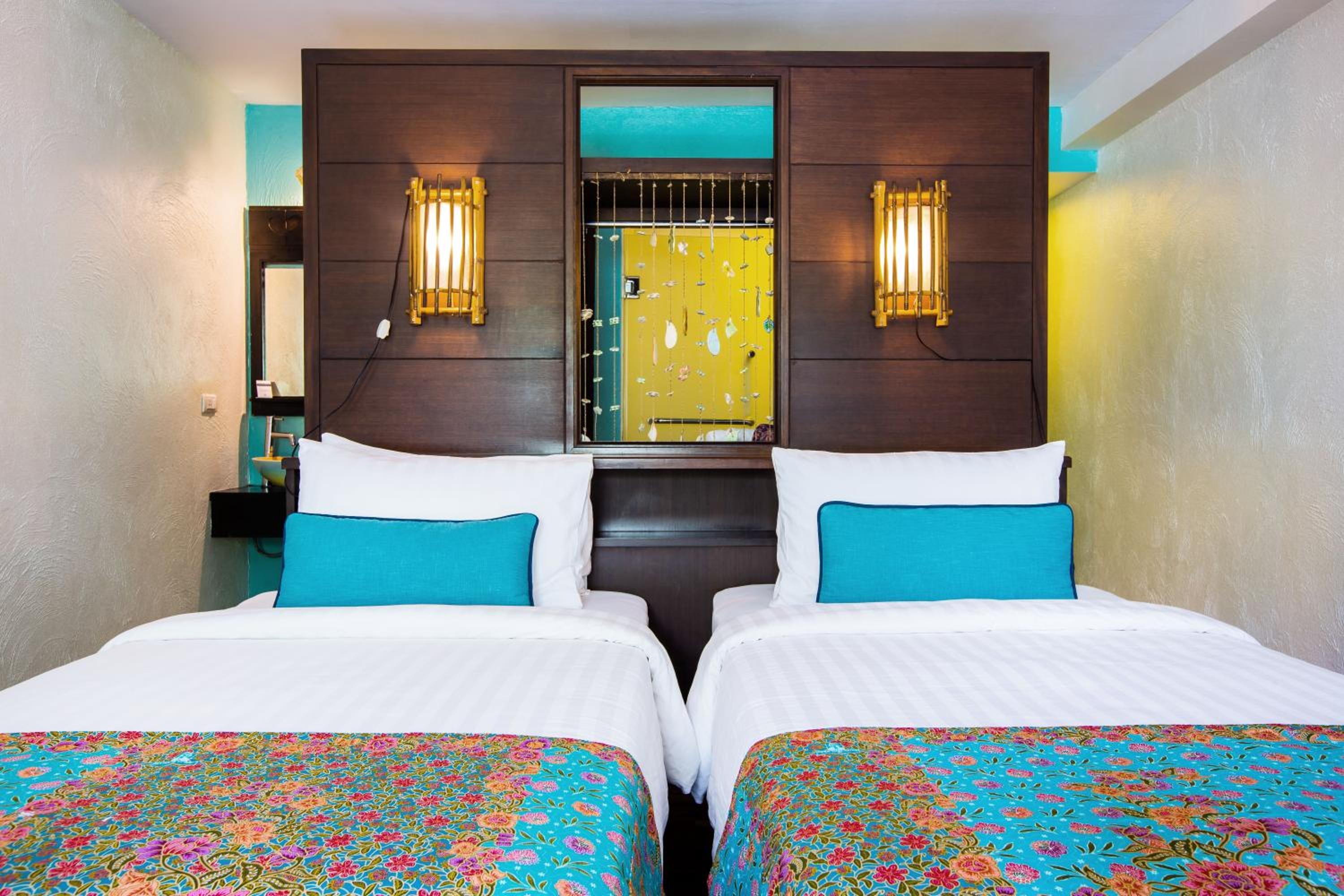 Deluxe Double or Twin Room - Photo 10