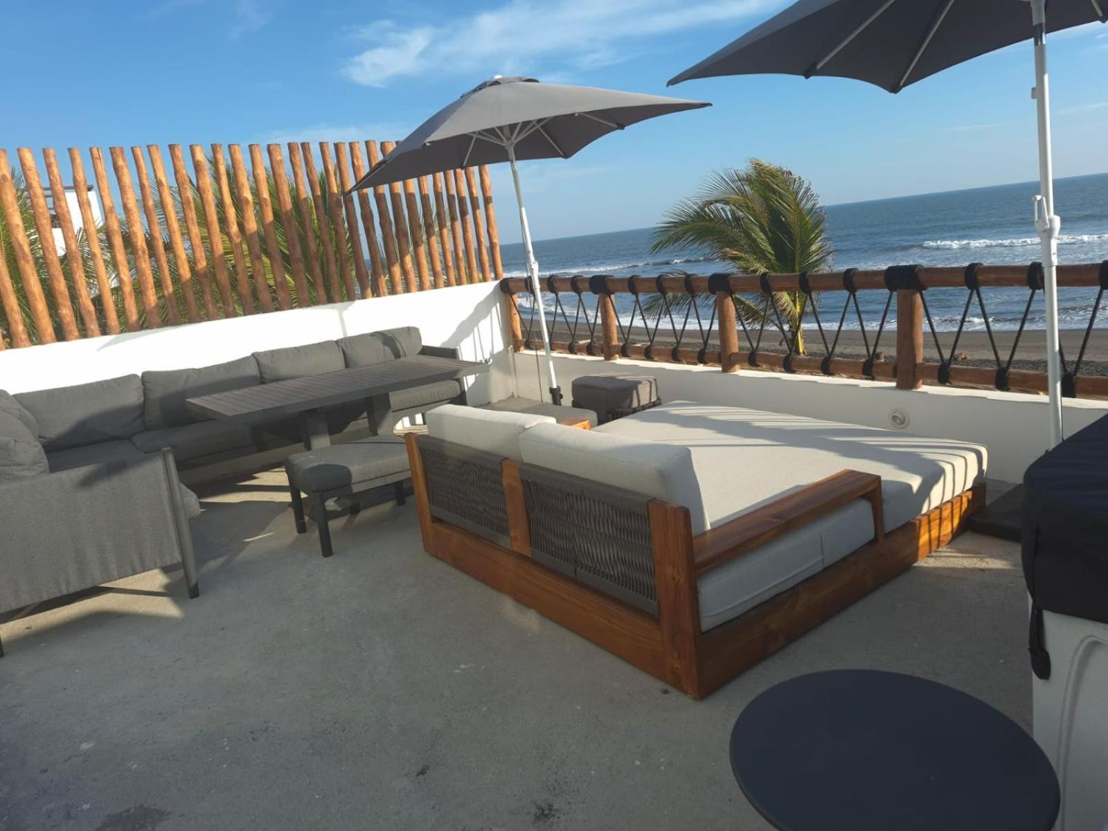 Deluxe Bungalow with Sea View photo 2