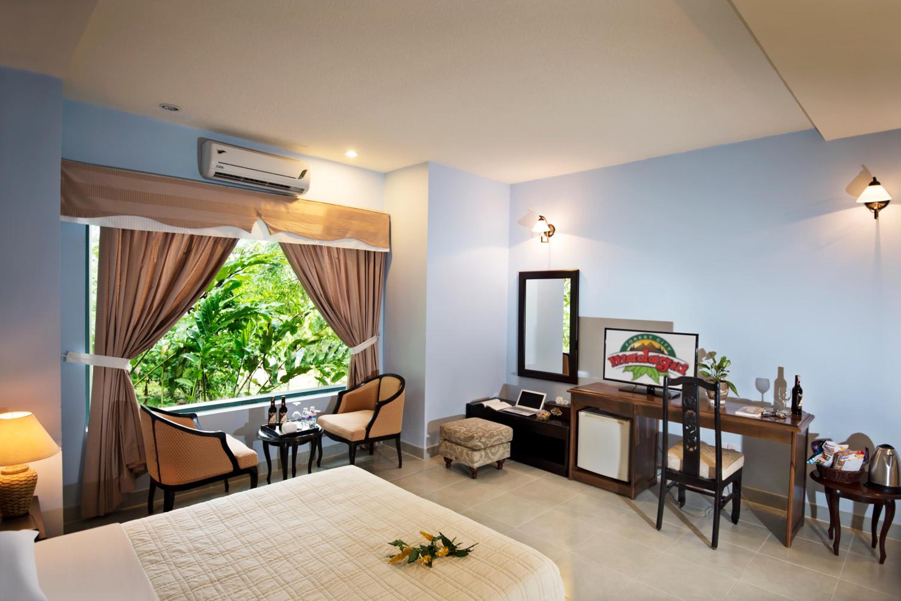 Deluxe Double or Twin Room with Garden View photo 3