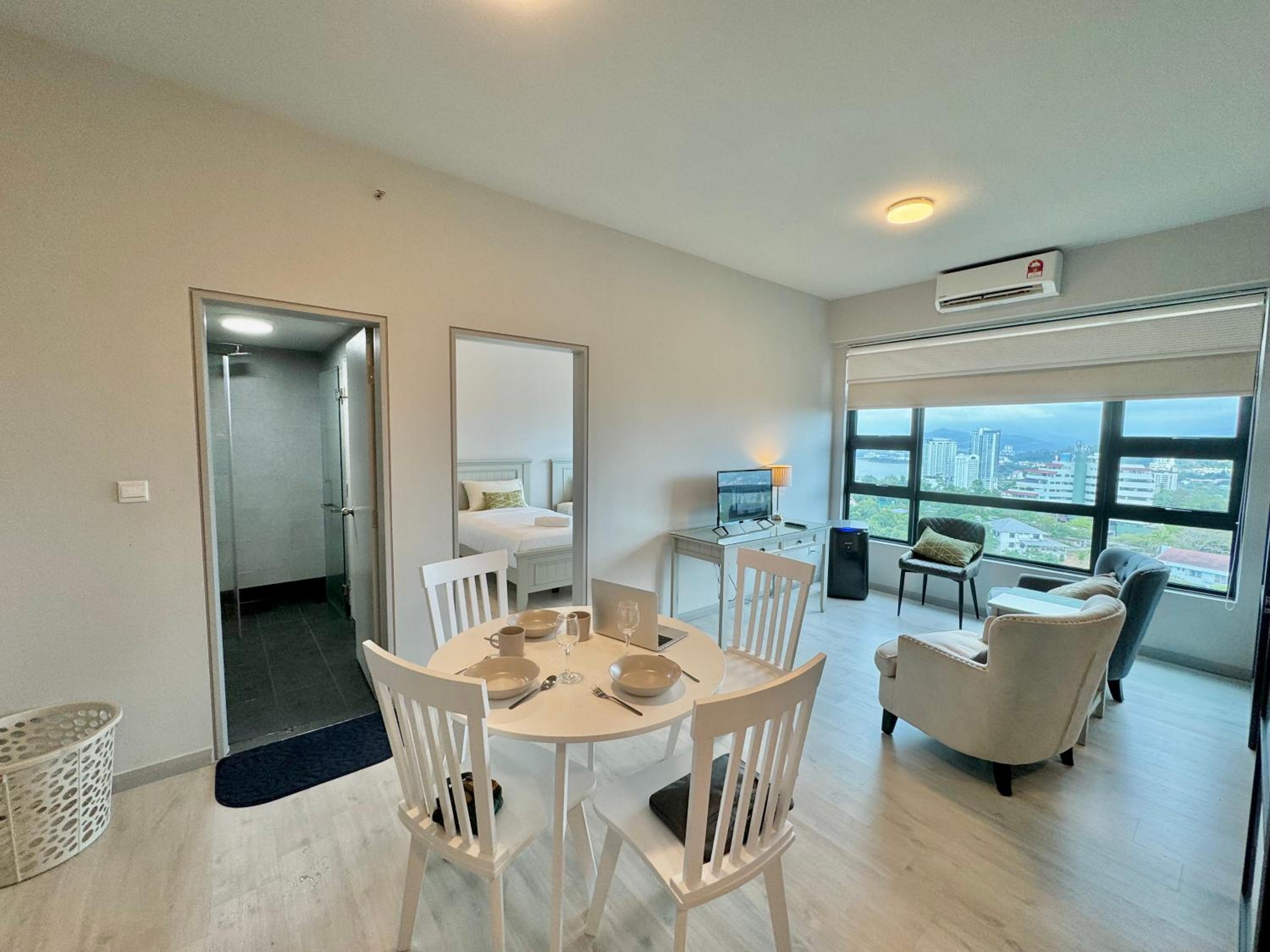 Apartment with Mountain View photo 2