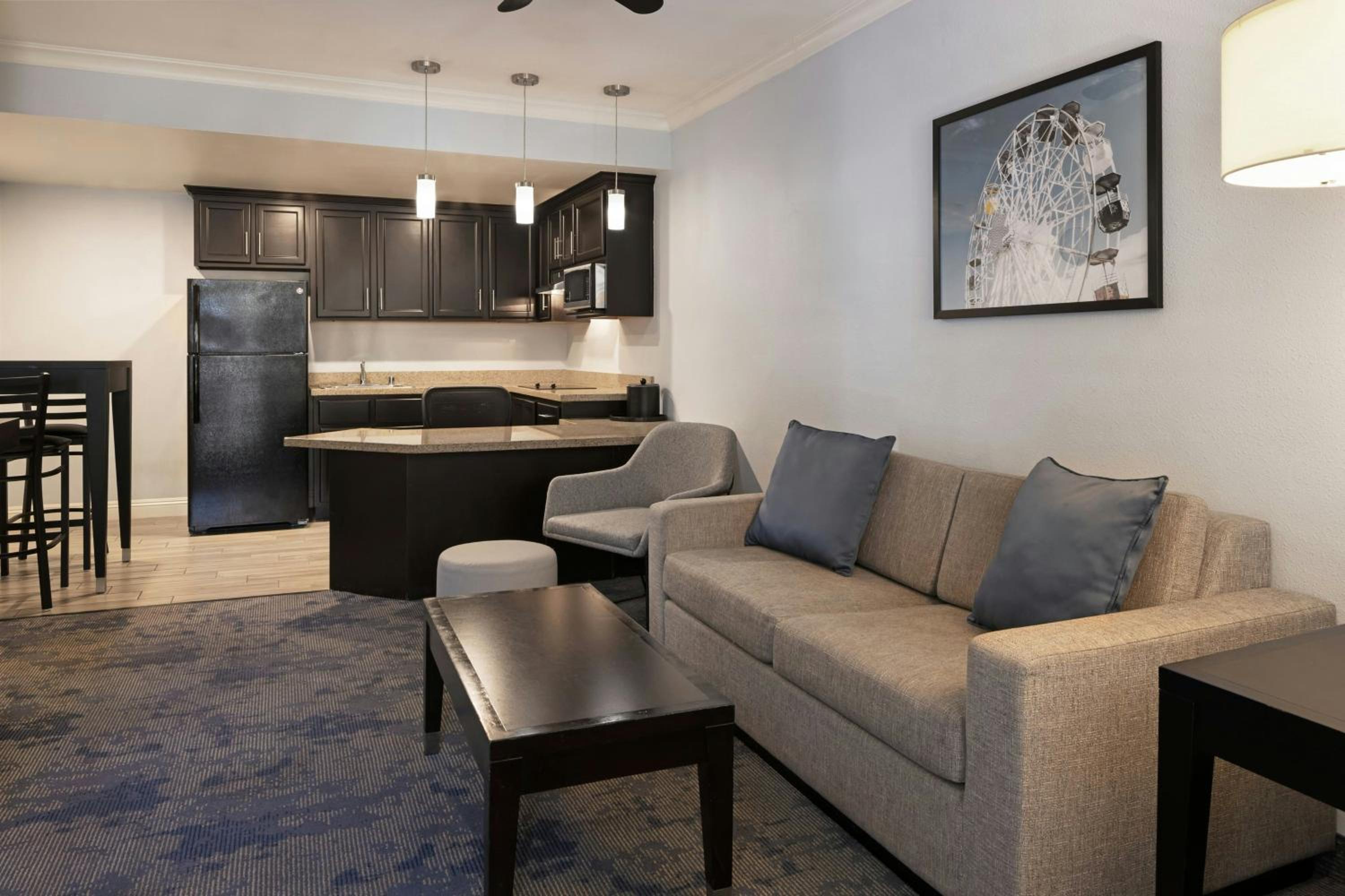 One-Bedroom Suite with King Bed and Sofa Bed  - Photo 1
