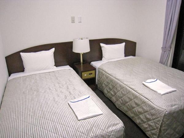 Twin Room - Non-Smoking