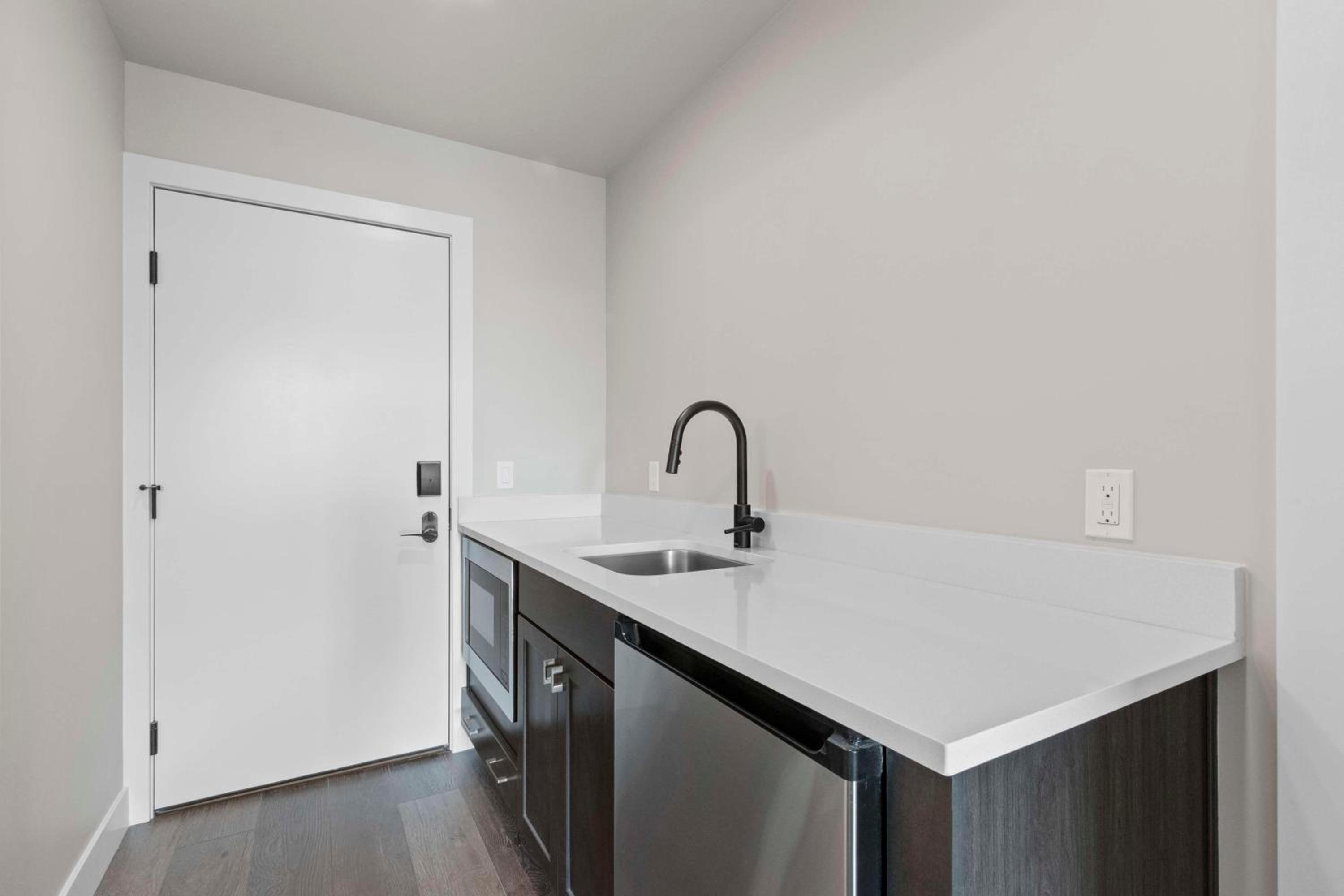 Wolper Standard Room - 2 Queens