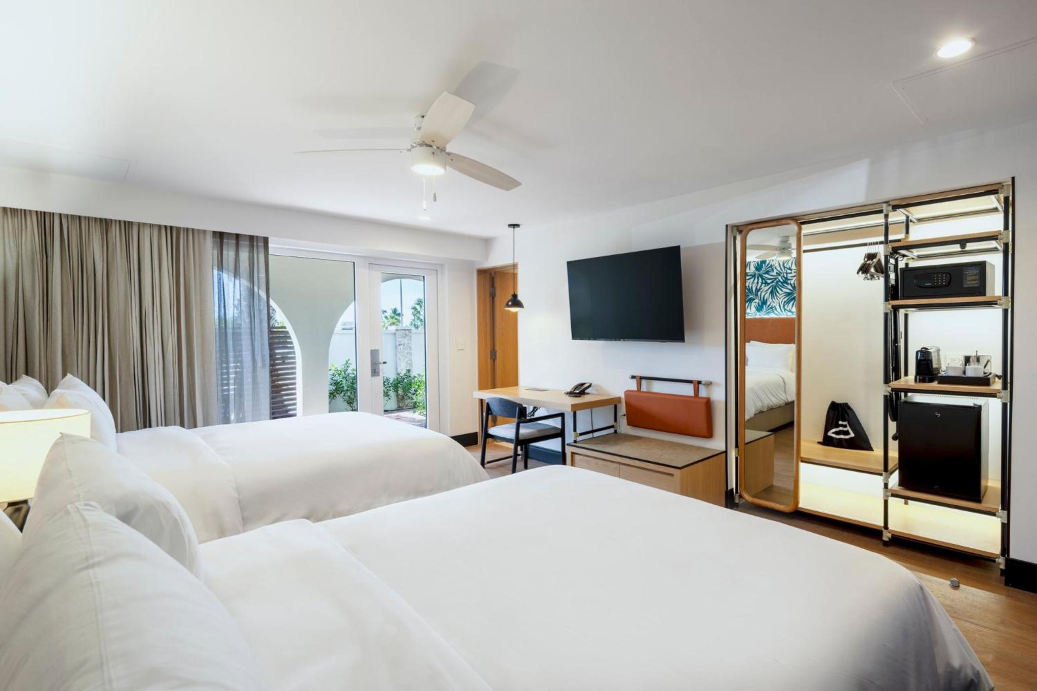 2 Queen Standard Room City View - Photo 2