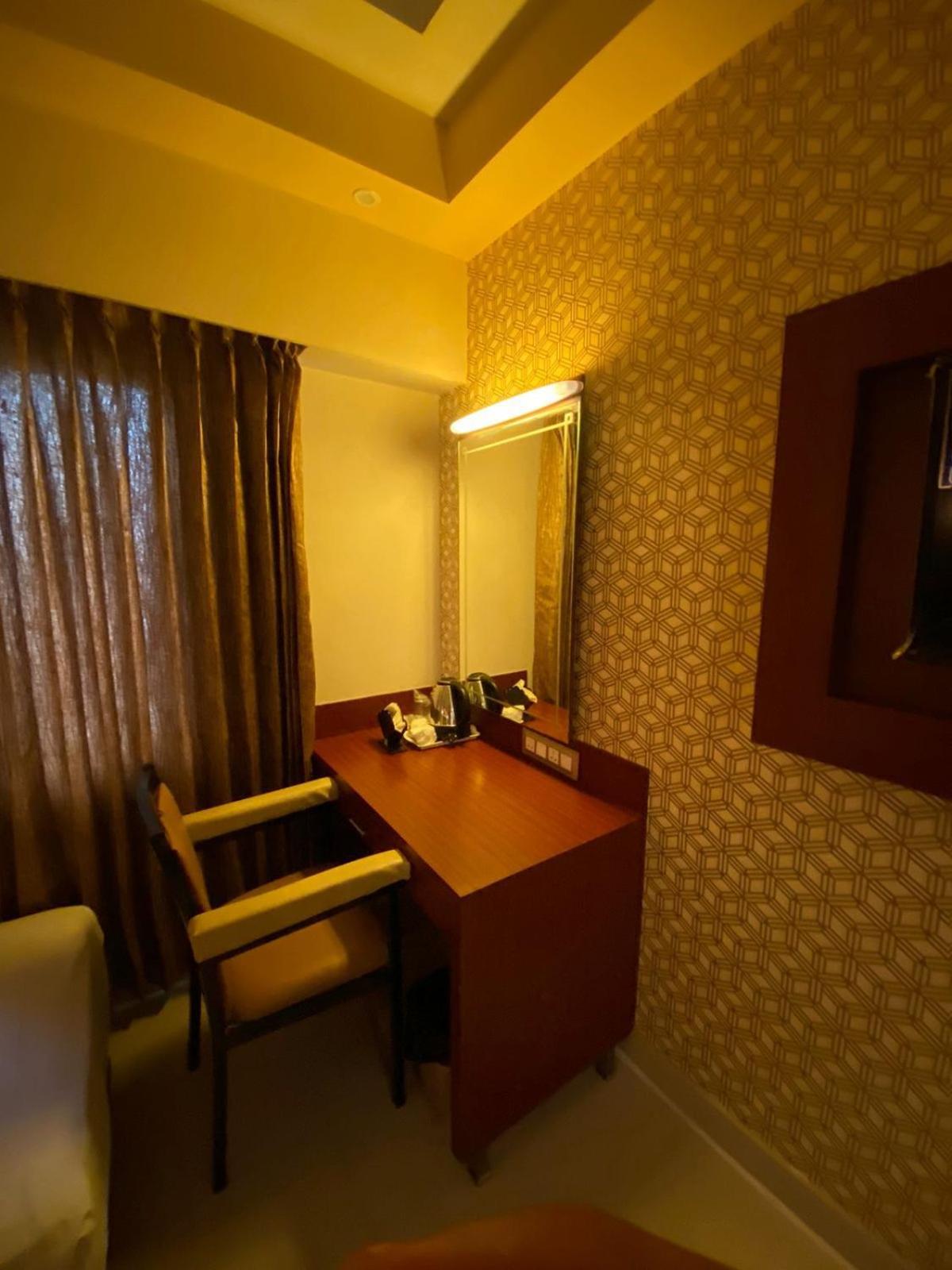 Standard Twin Room photo 2