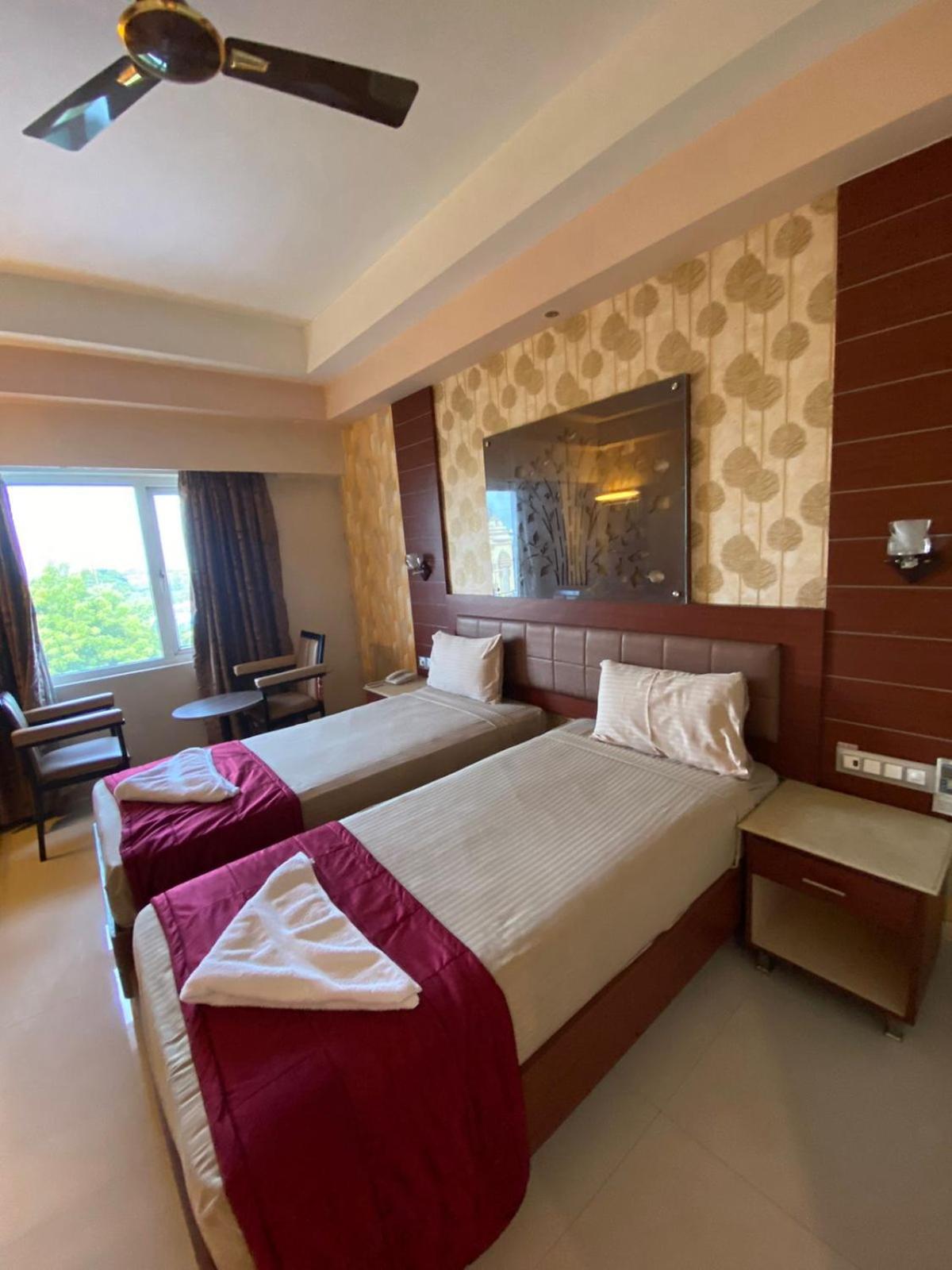 Standard Twin Room photo 3