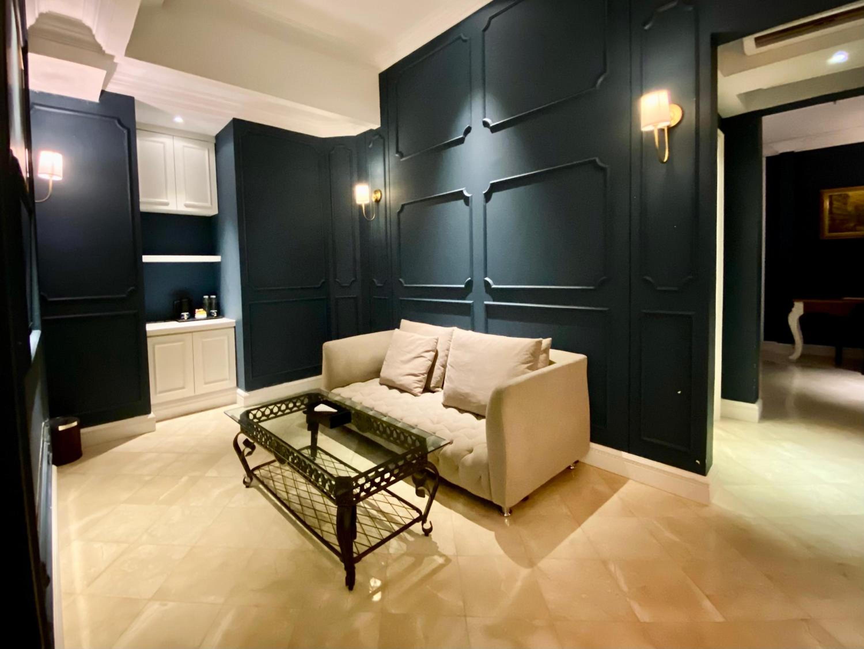 One-Bedroom Suite
