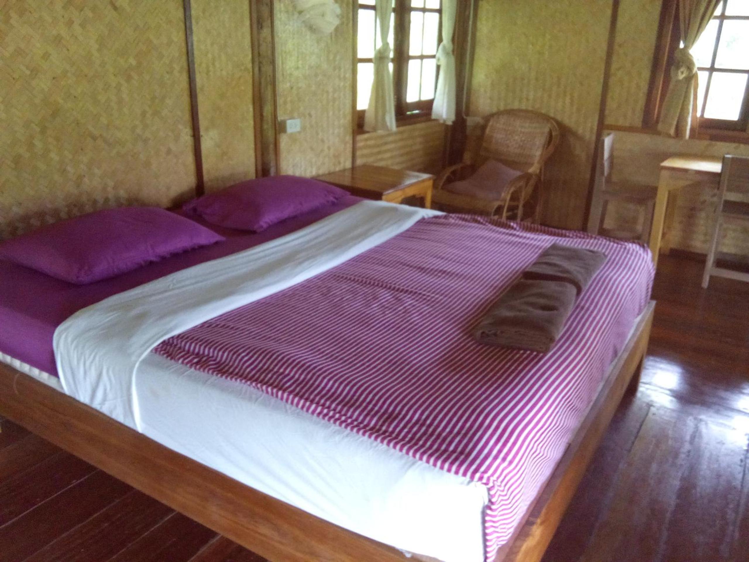 Deluxe Bungalow photo 3