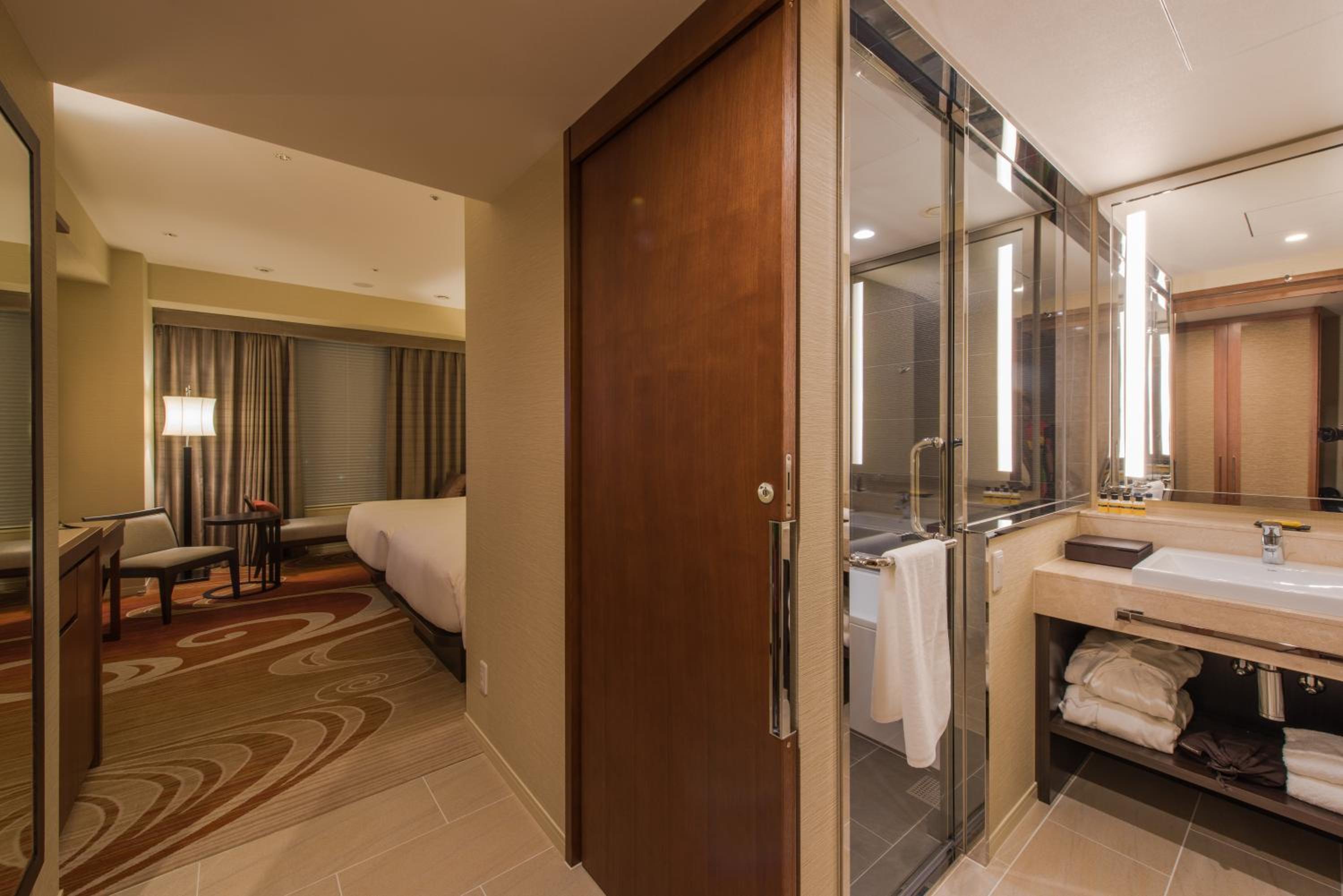 Deluxe Twin Room photo 3