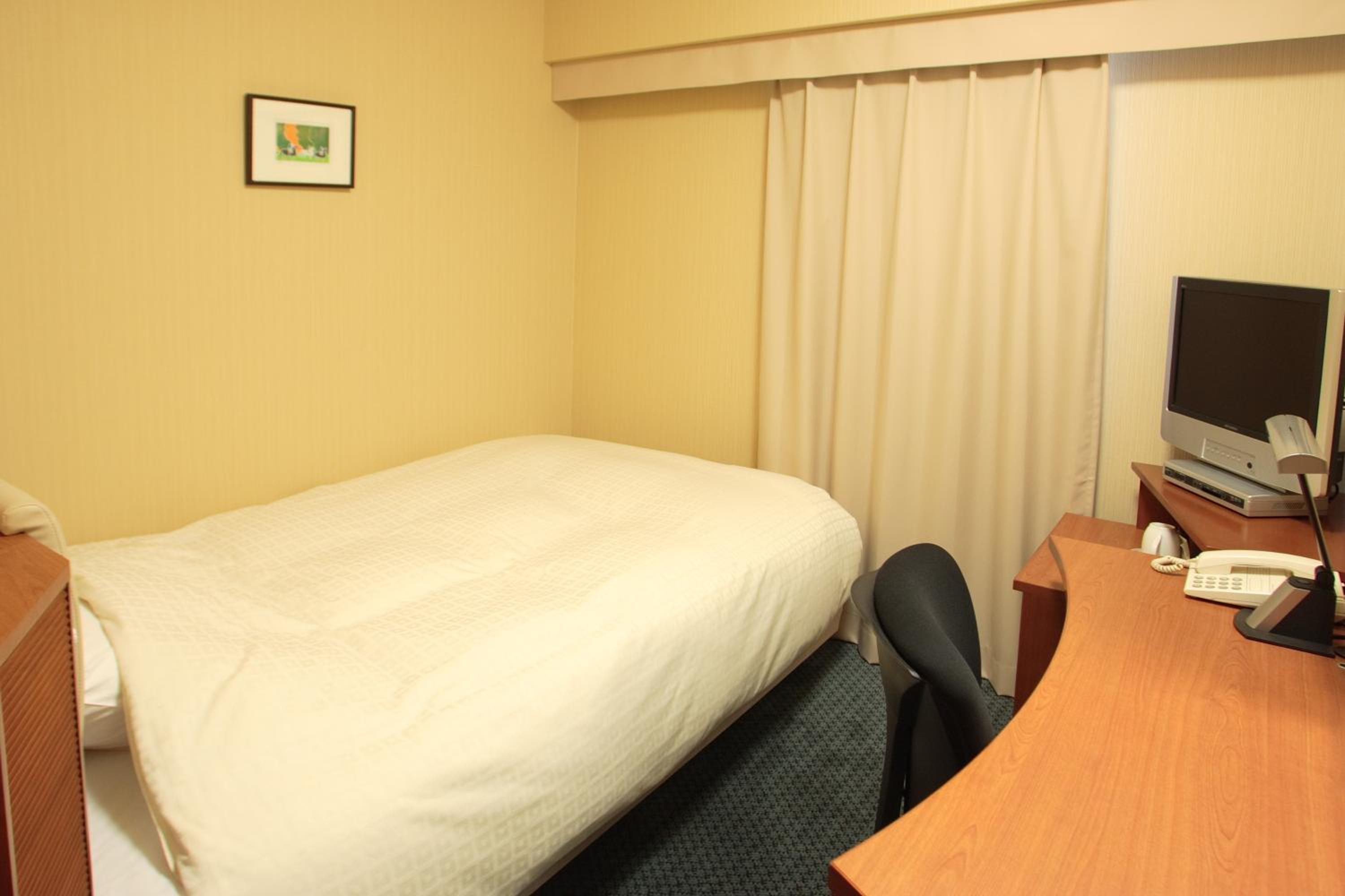 Double Room with Small Double Bed - Non-Smoking photo 1