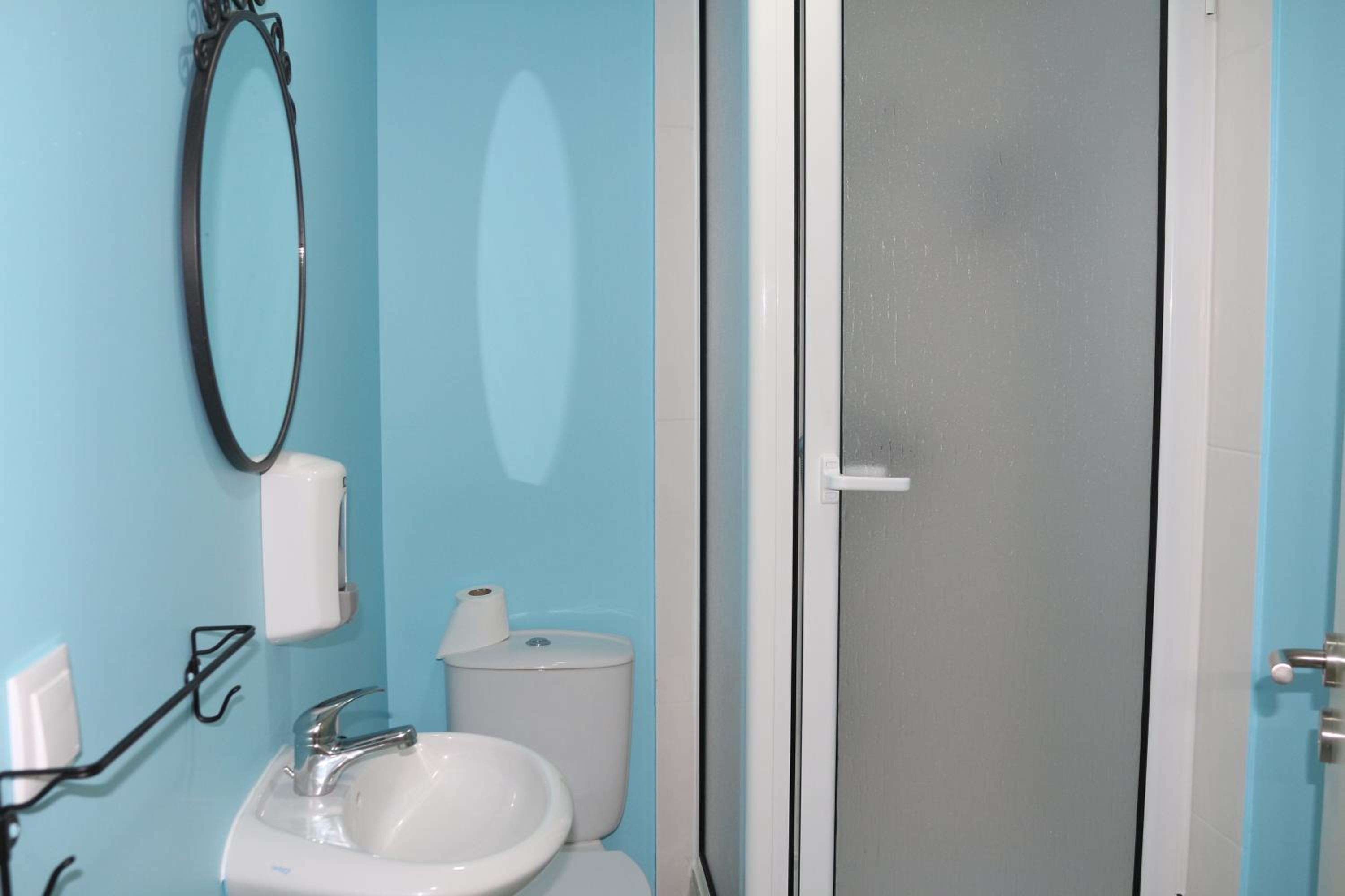 Suite - Photo 3