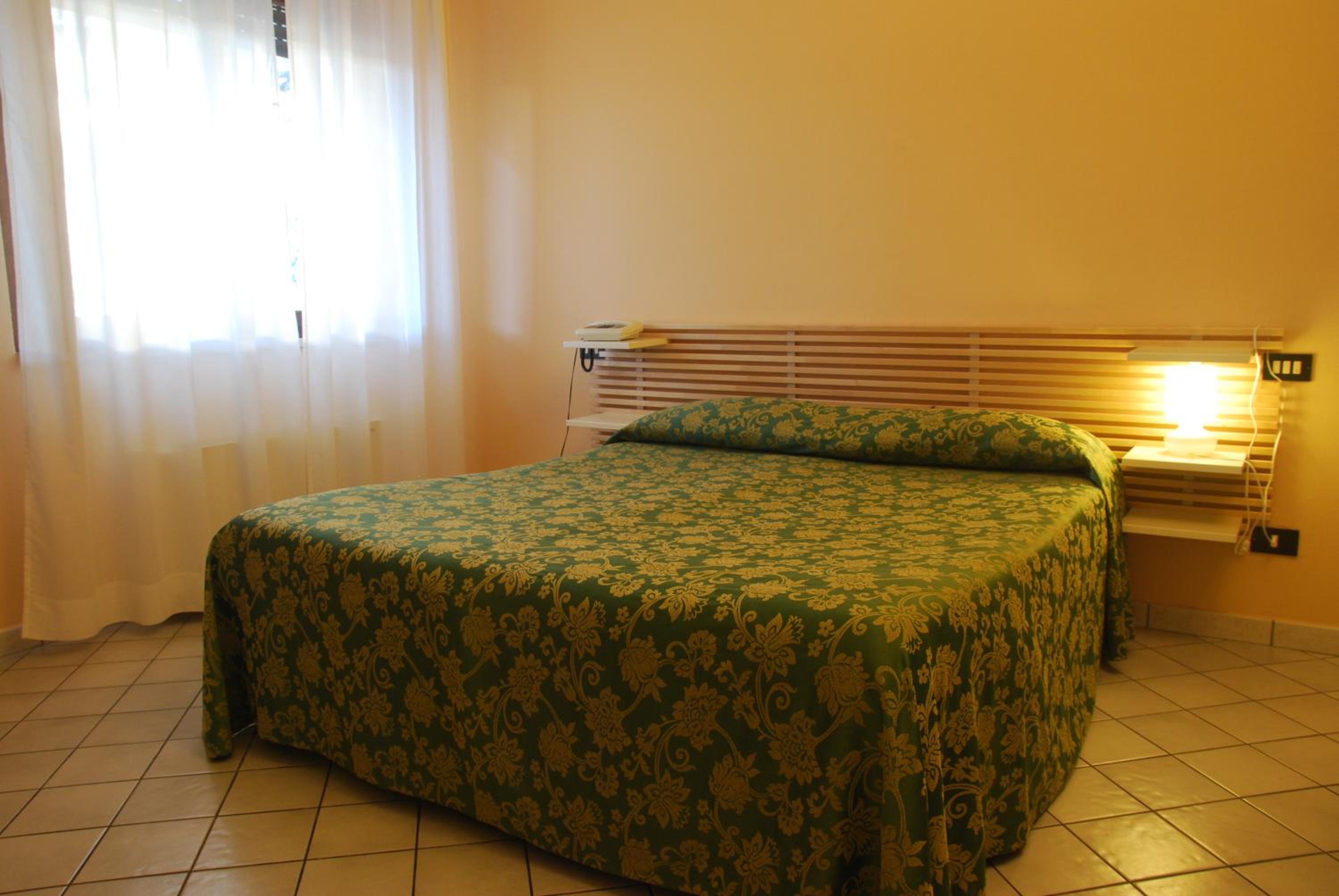 Budget  Room - Photo 4