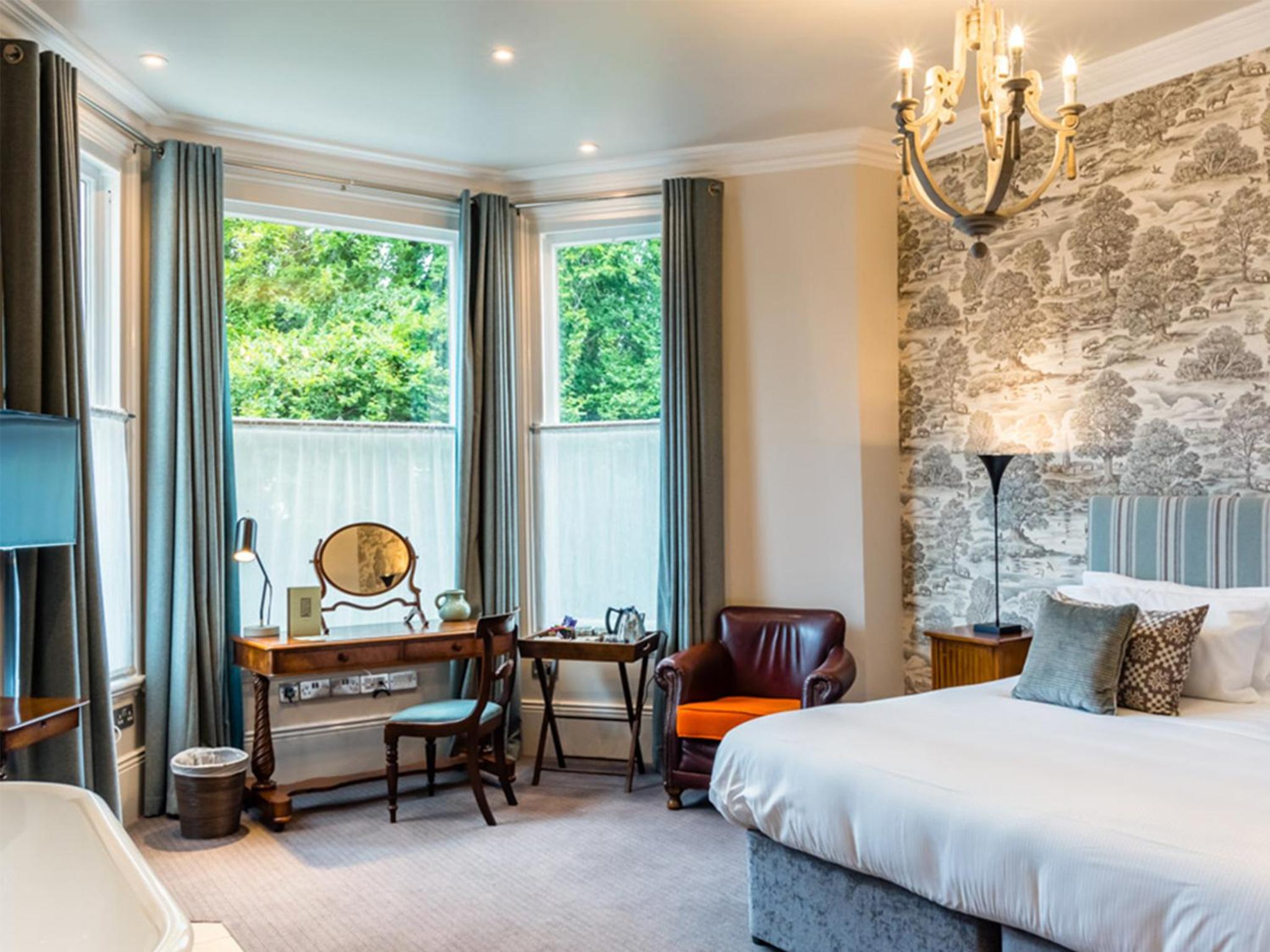 Superior Double or Twin Room photo 3
