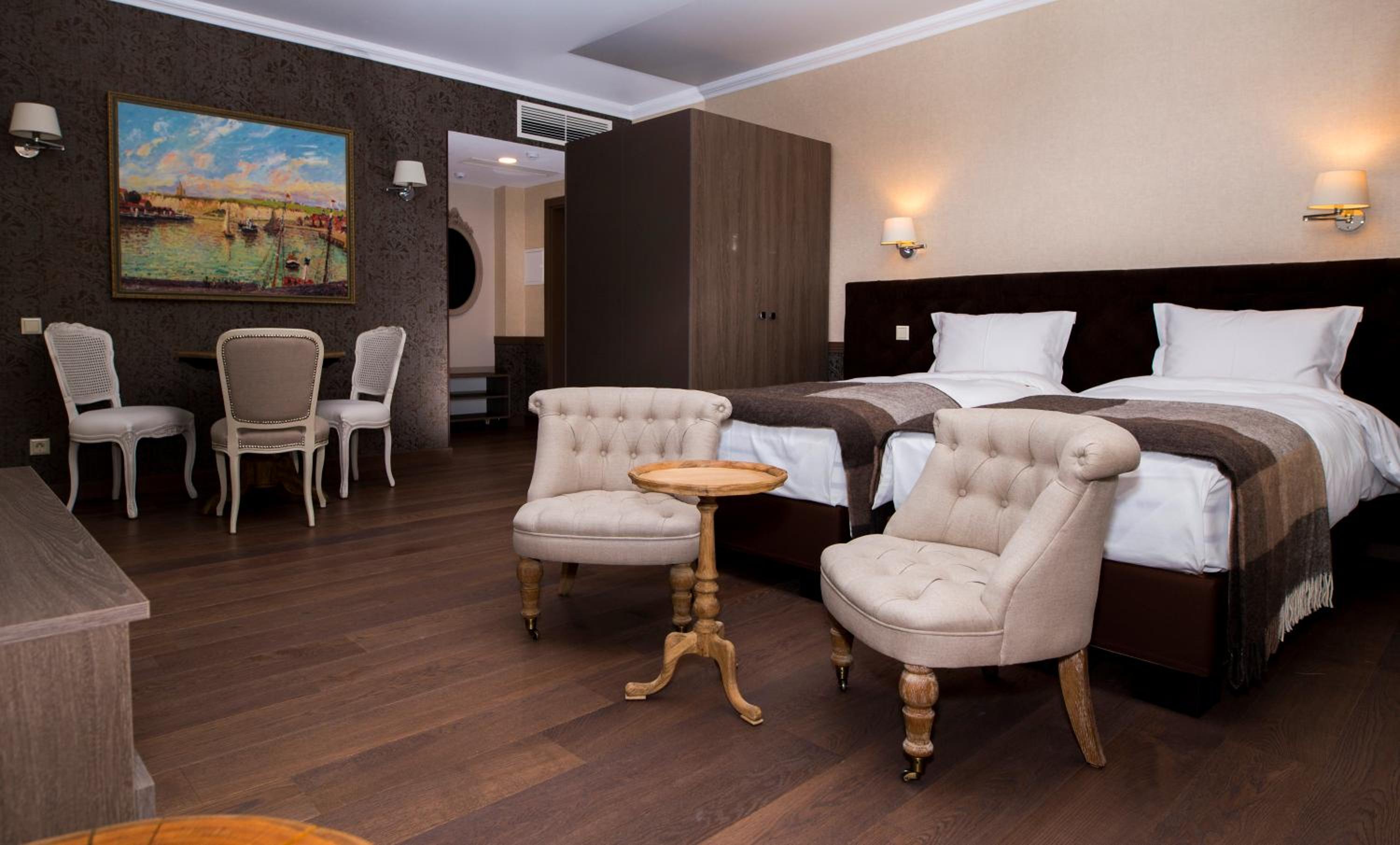 Superior Double or Twin Apartment photo 1