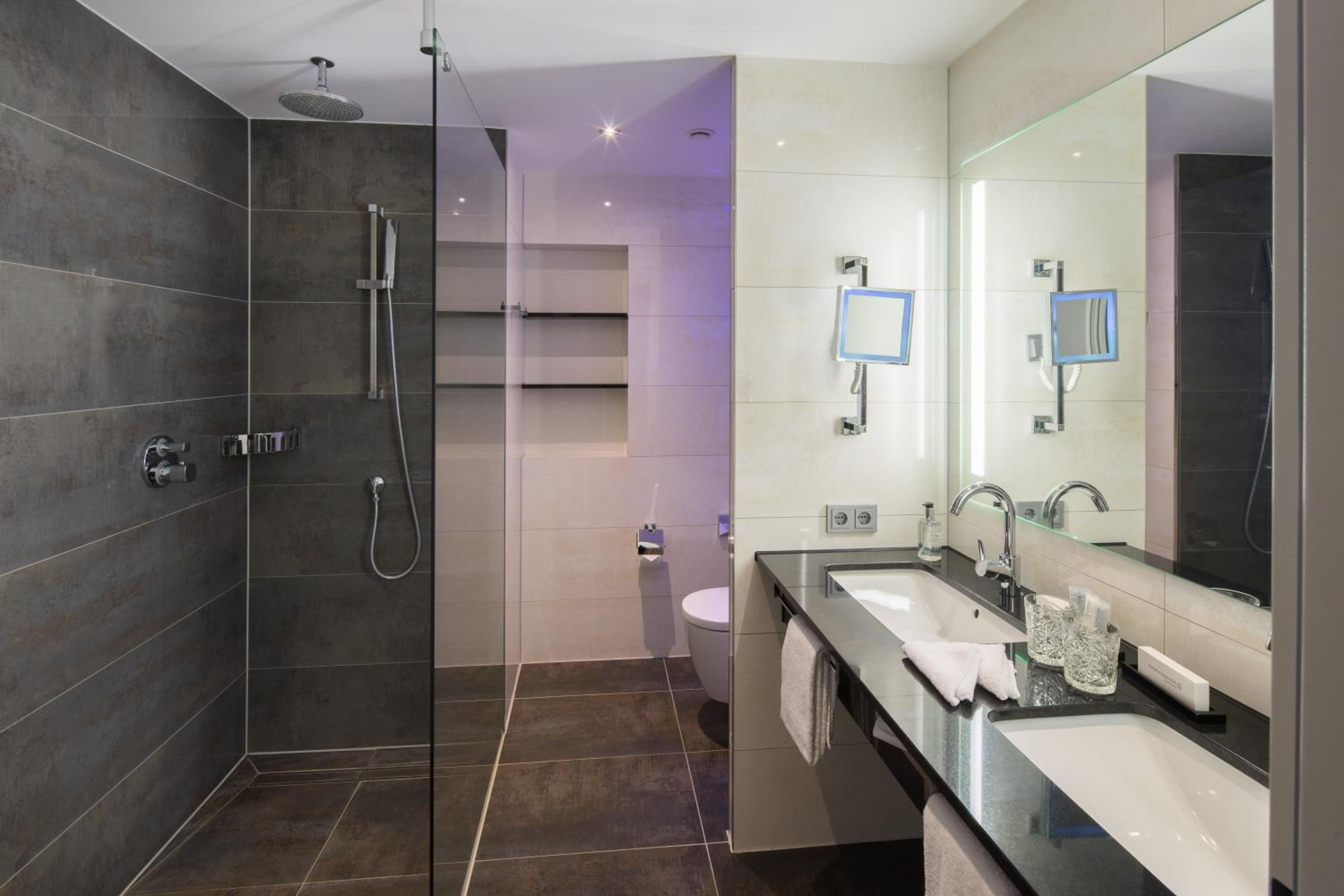 Superior Junior Suite photo 2