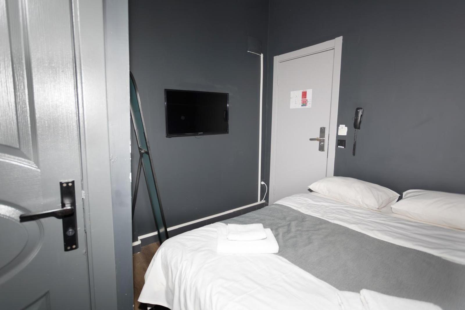 Small Double Room photo 2