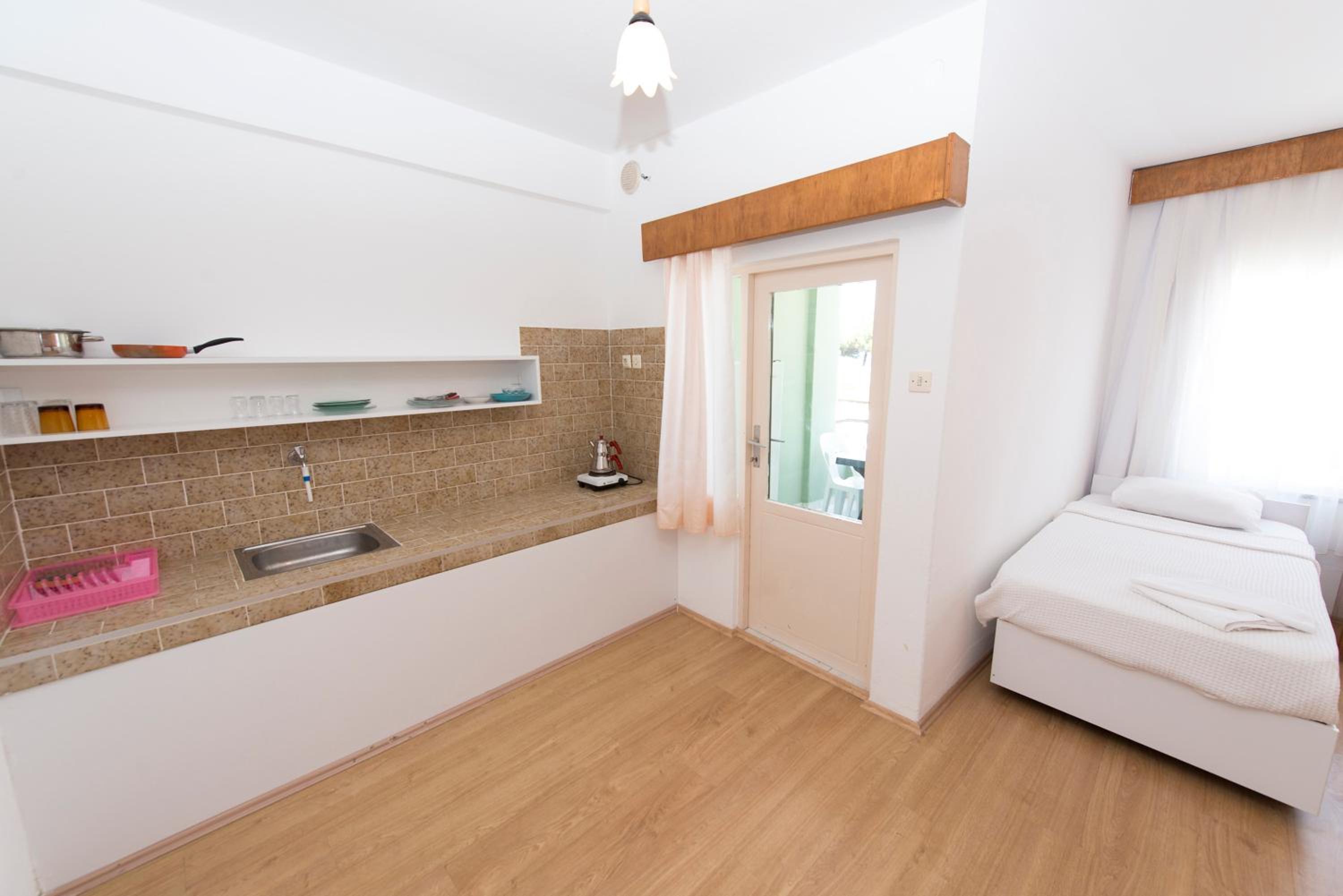 Apartment With Balcony - Photo 1