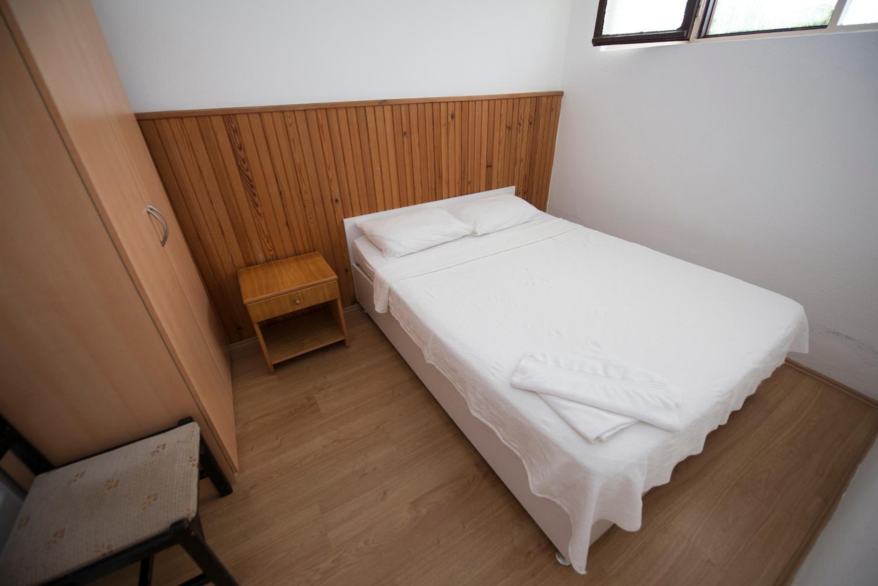 Quadruple Room With Balcony - Photo 9