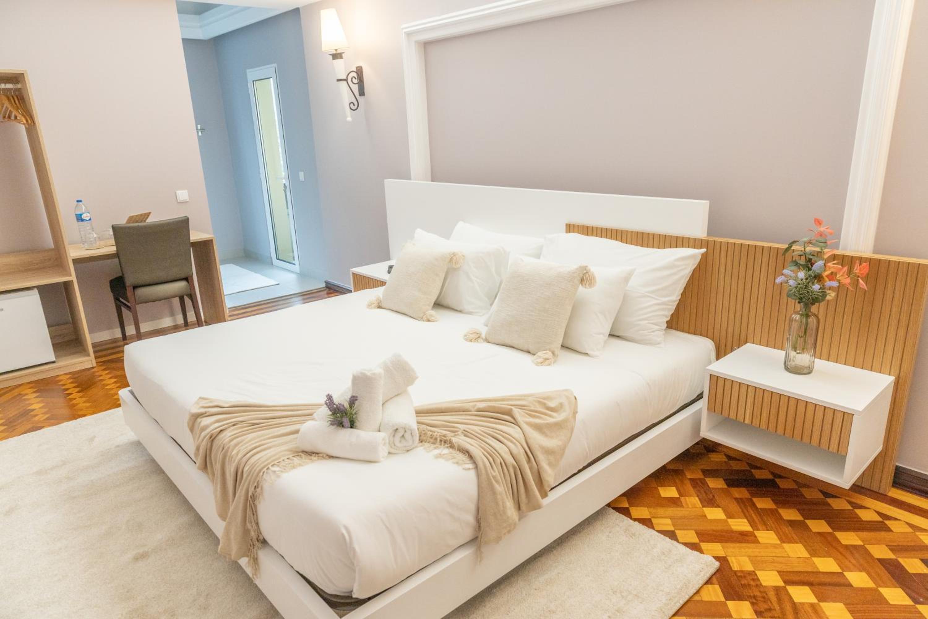 Double Room with Private Bathroom photo 1