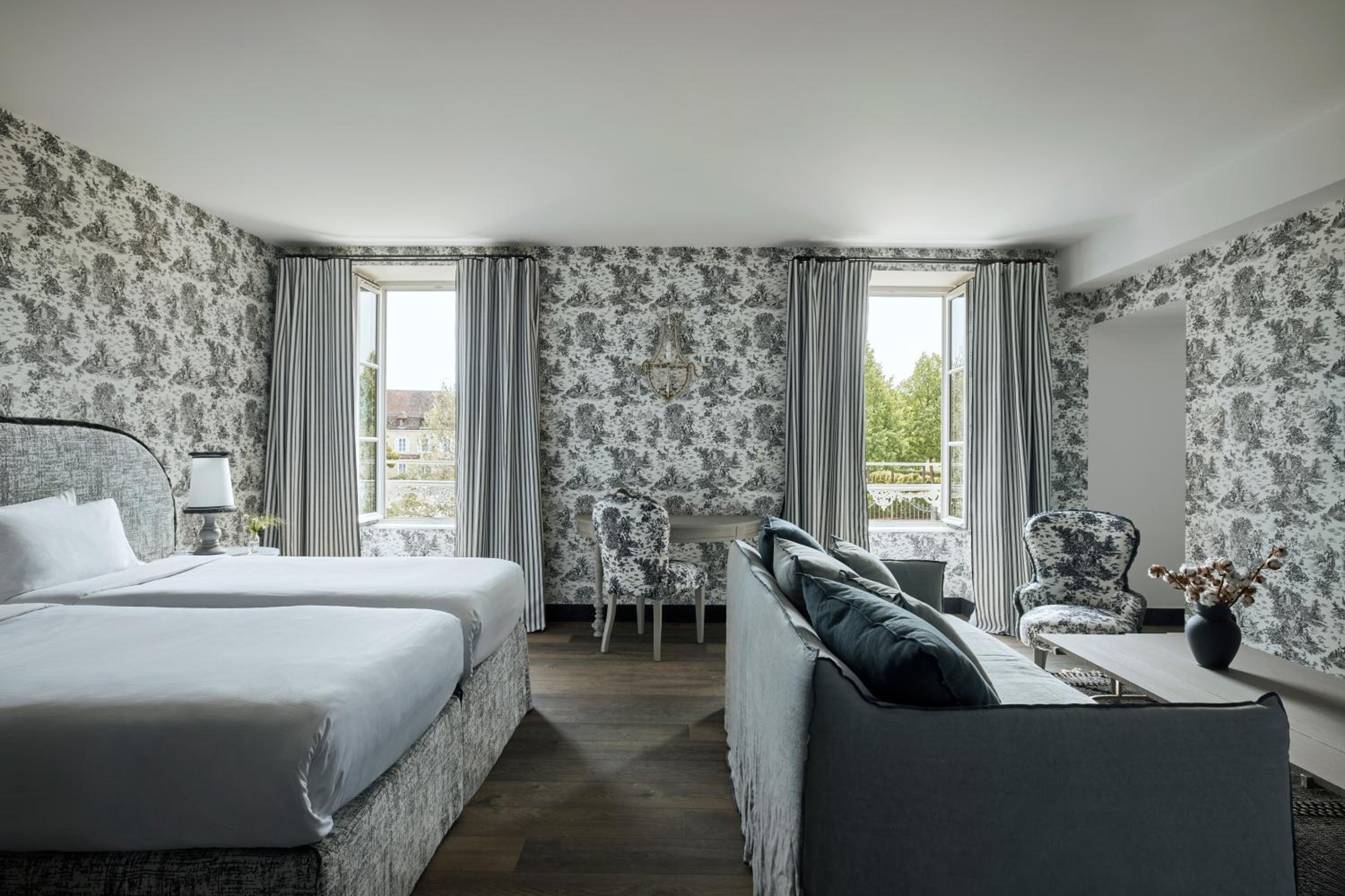 Deluxe Double or Twin Room