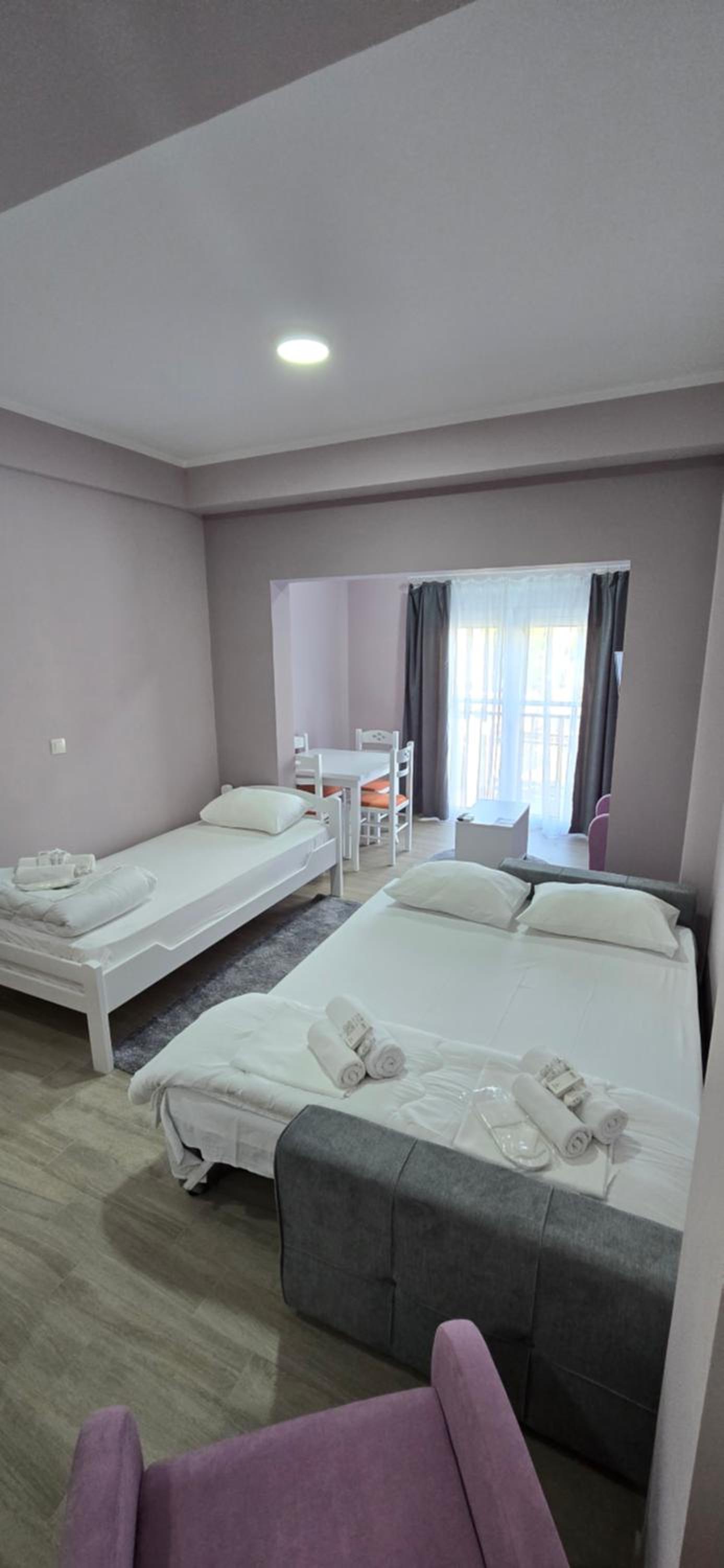 Deluxe Double or Twin Room - Photo 8