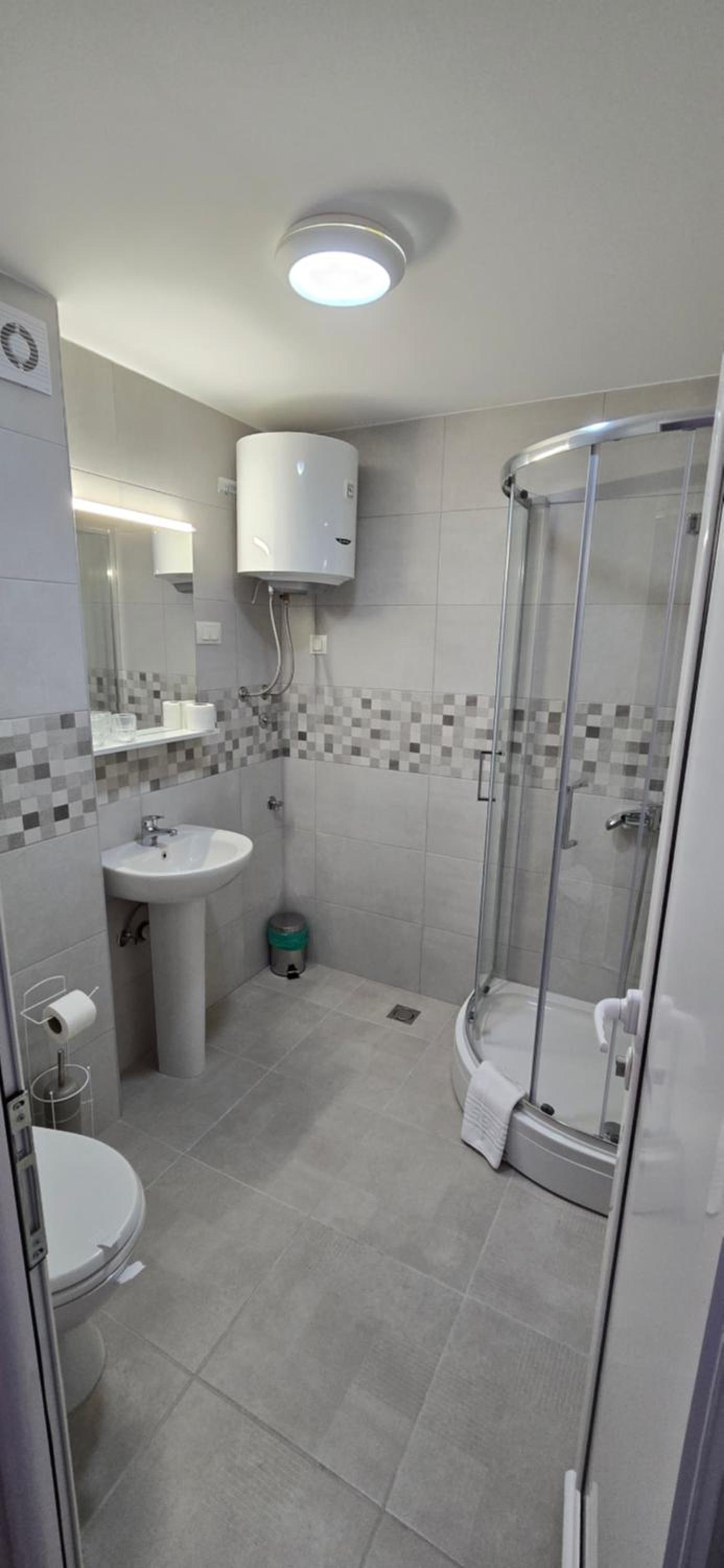 Deluxe Double or Twin Room - Photo 1