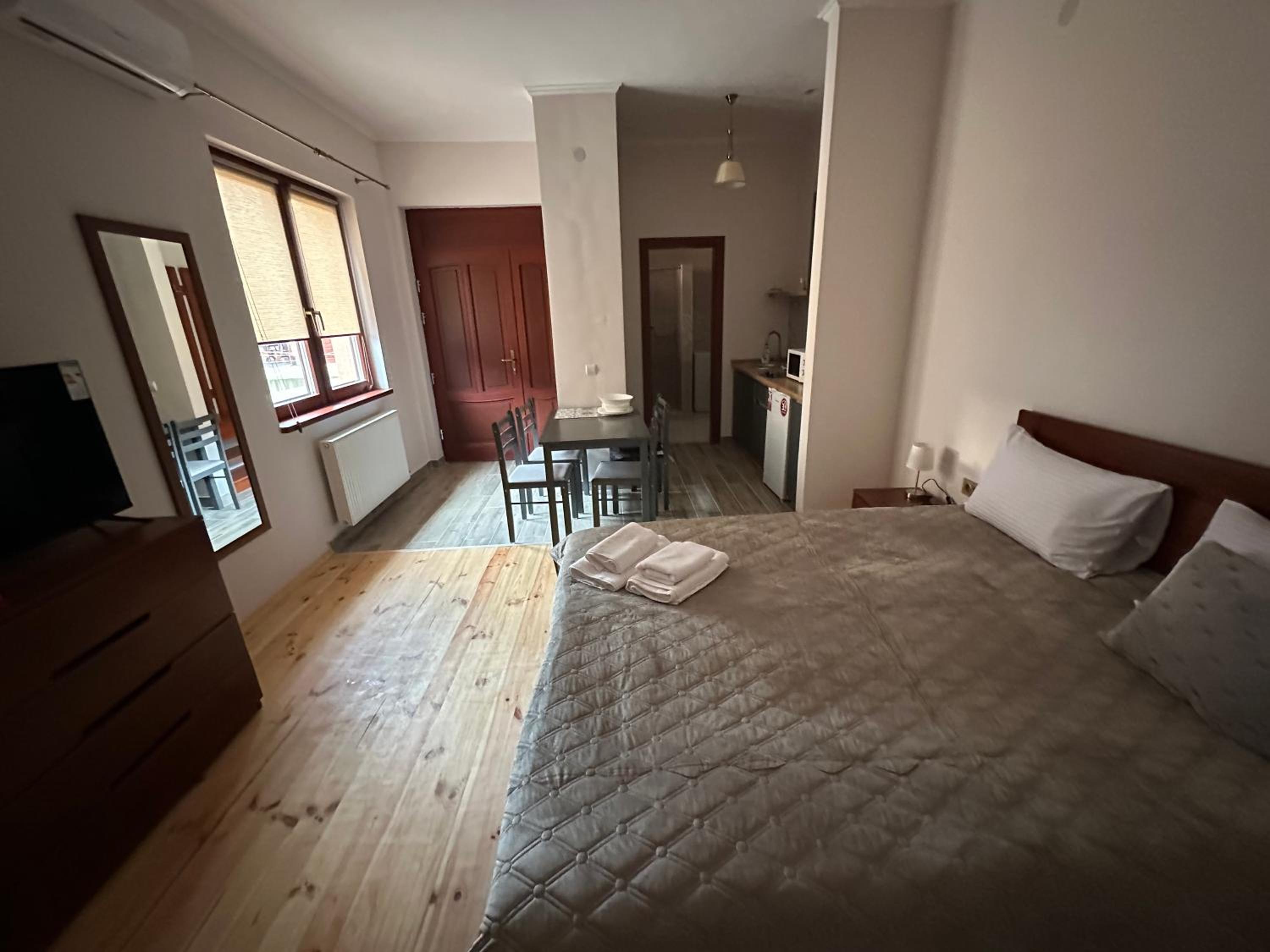 Studio Apartment with One Double Bed