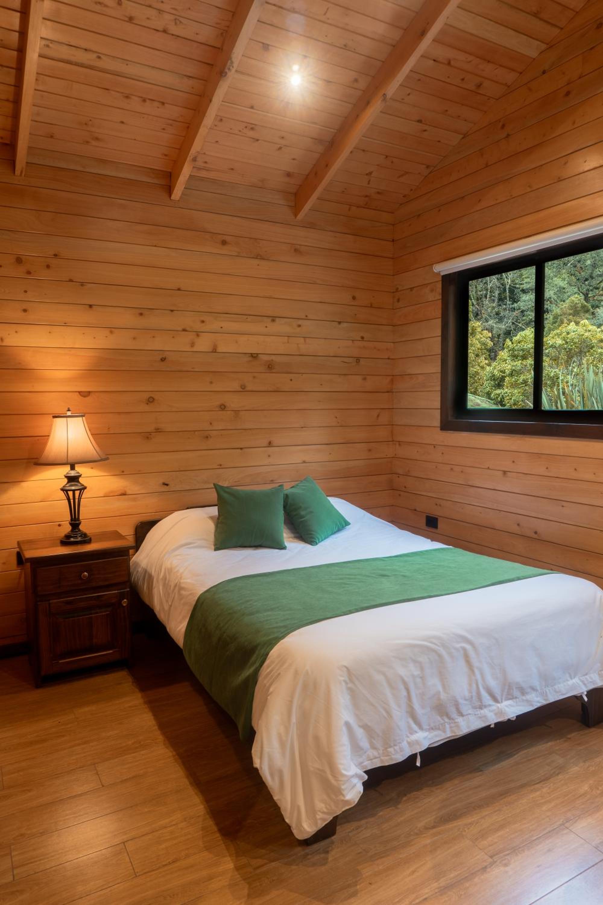 Superior Quadruple Room photo 2