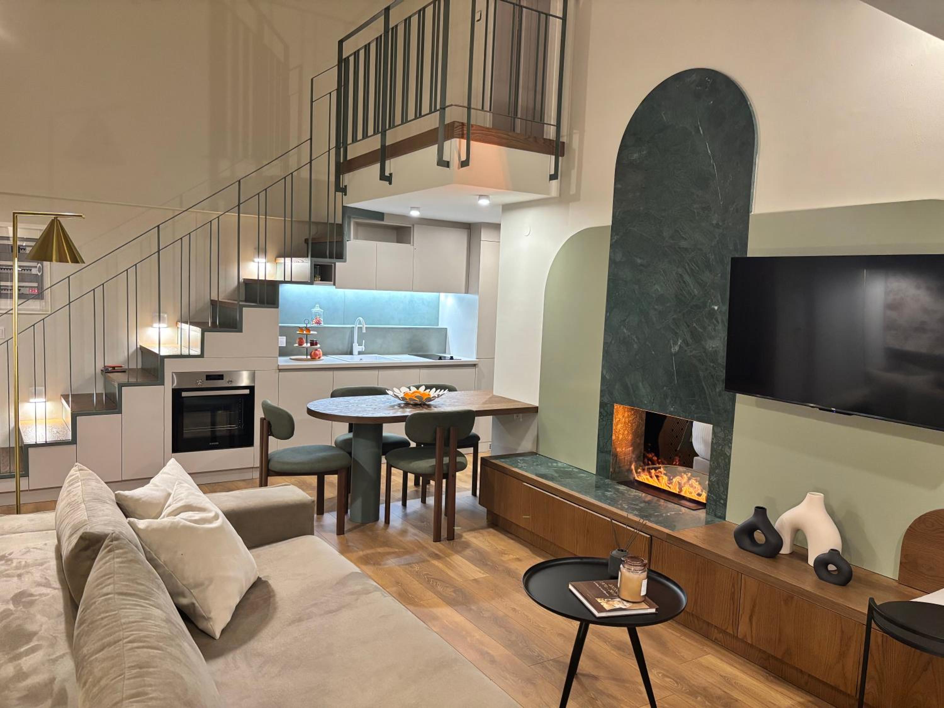 Deluxe Suite