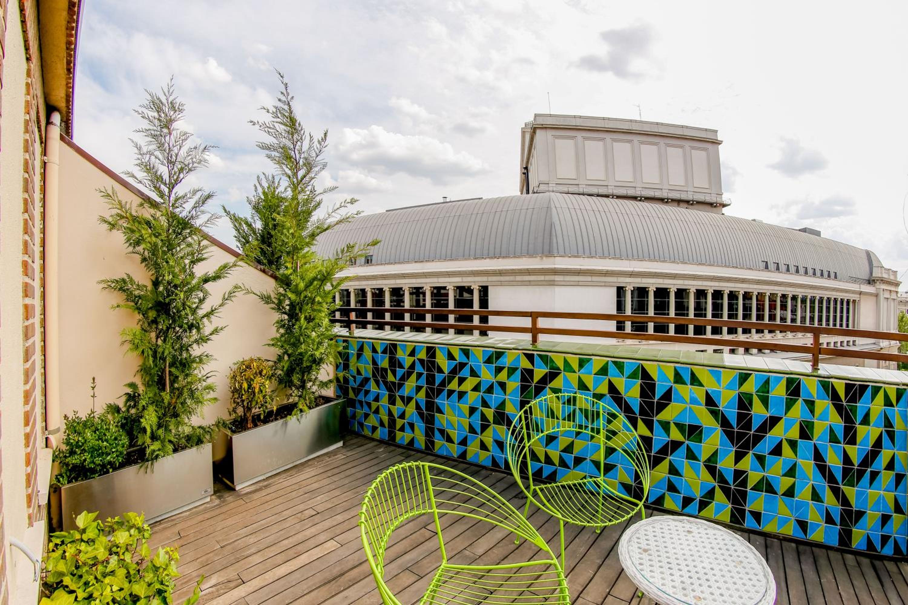 Double Room with Terrace and Spa Bath - Photo 3