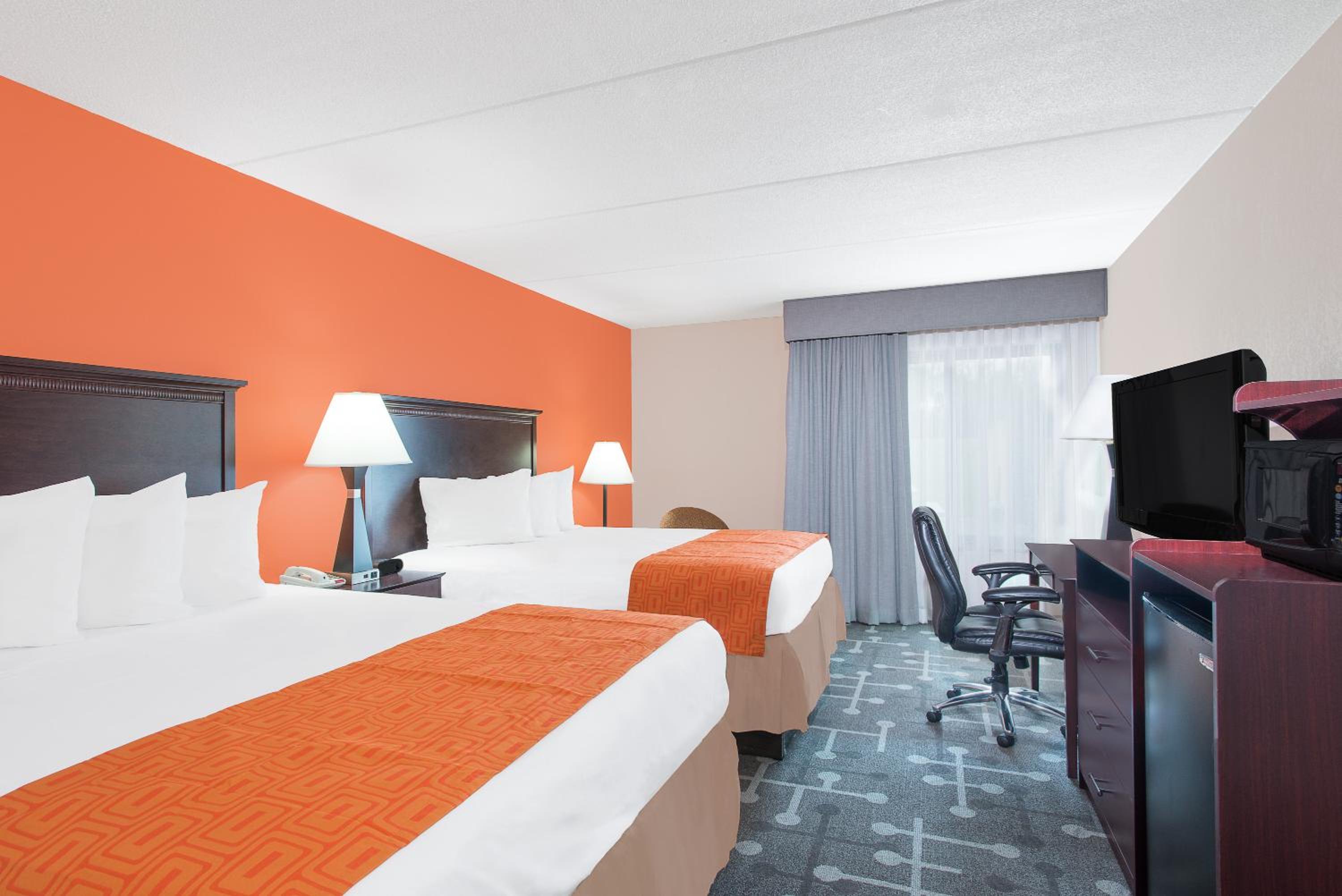 Standard Double Room With Two Double Beds - Non-Smoking photo 3