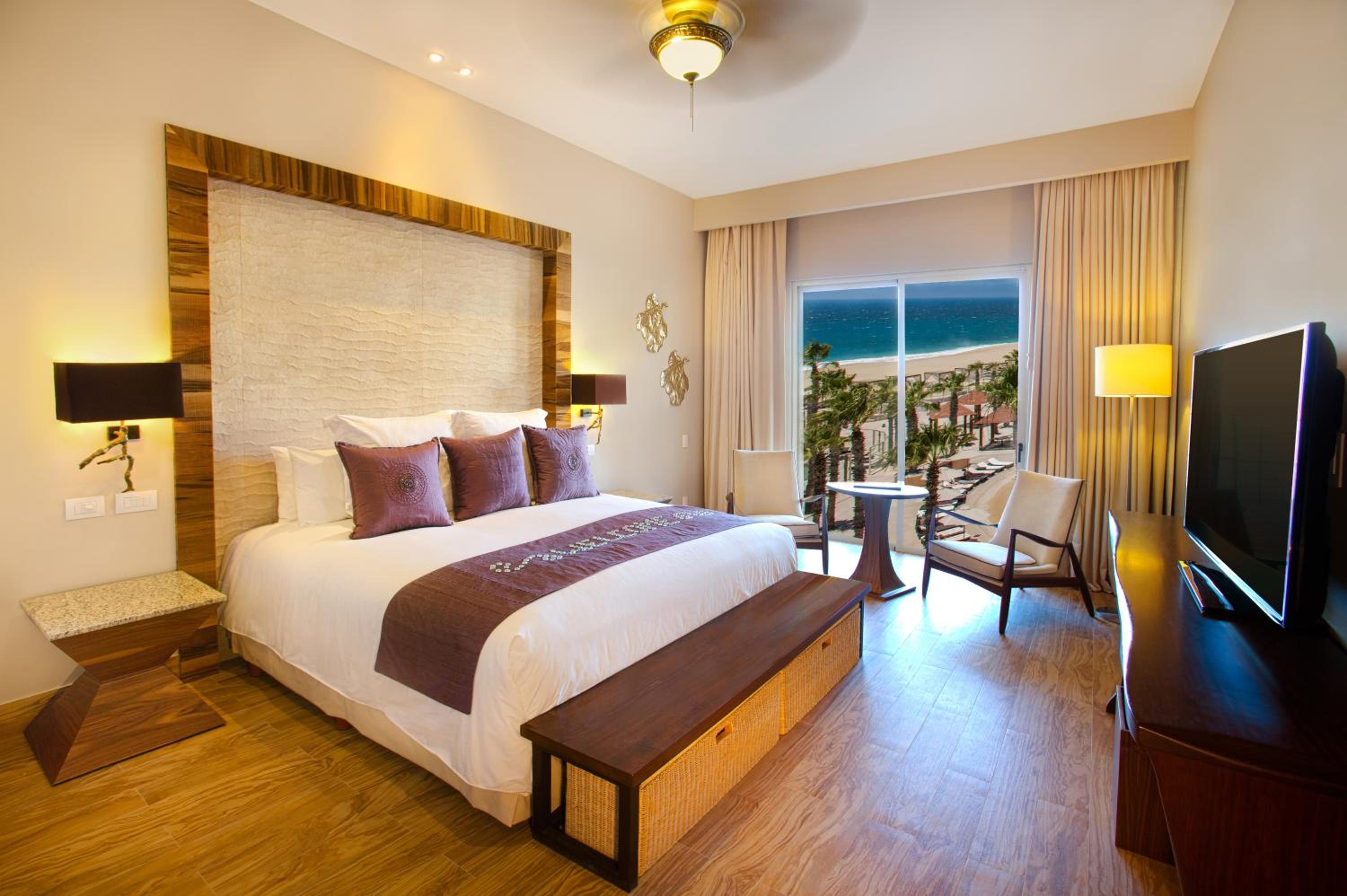 Towers Deluxe Ocean view Room photo 3
