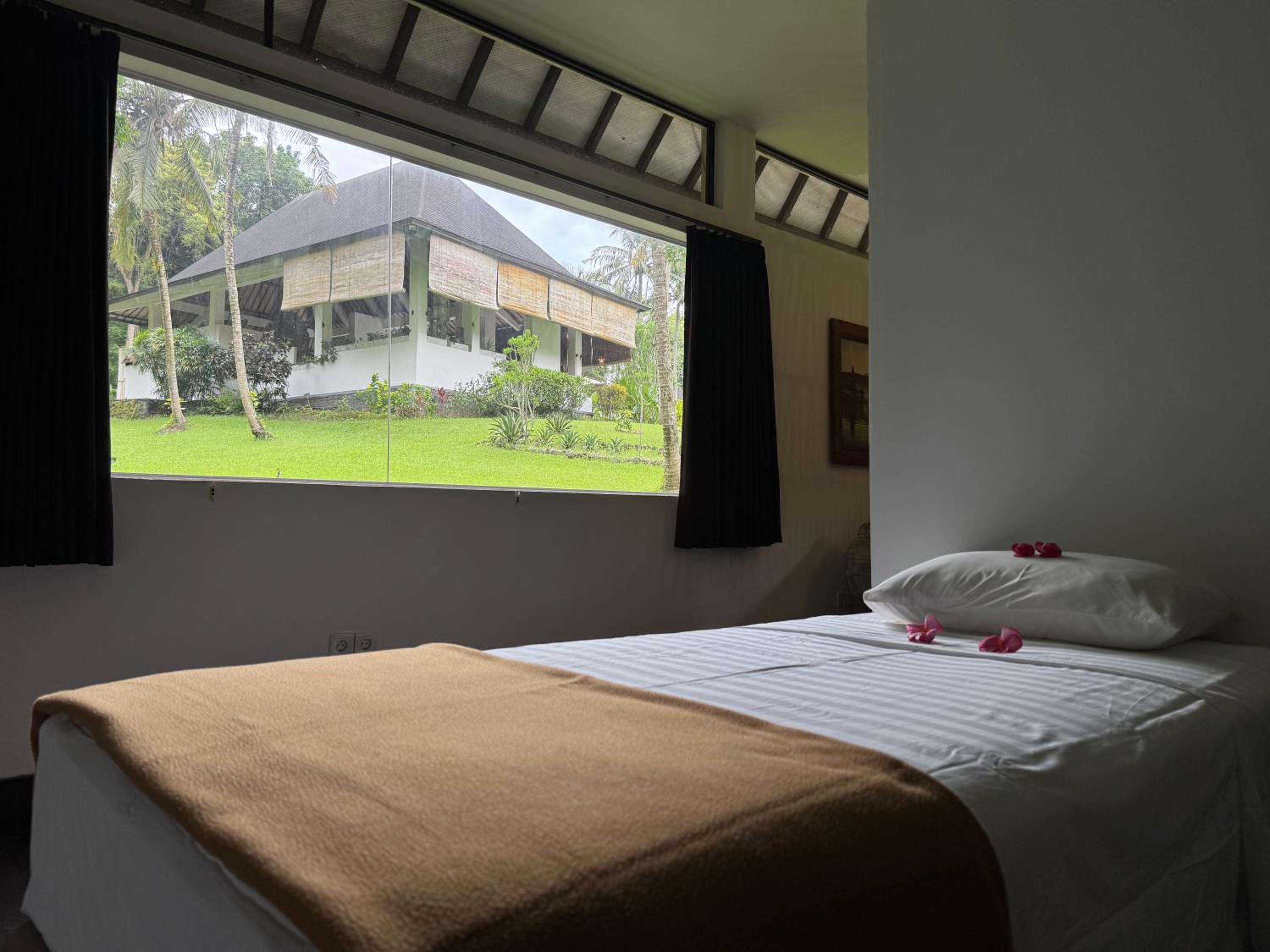 Twin Room with Garden View